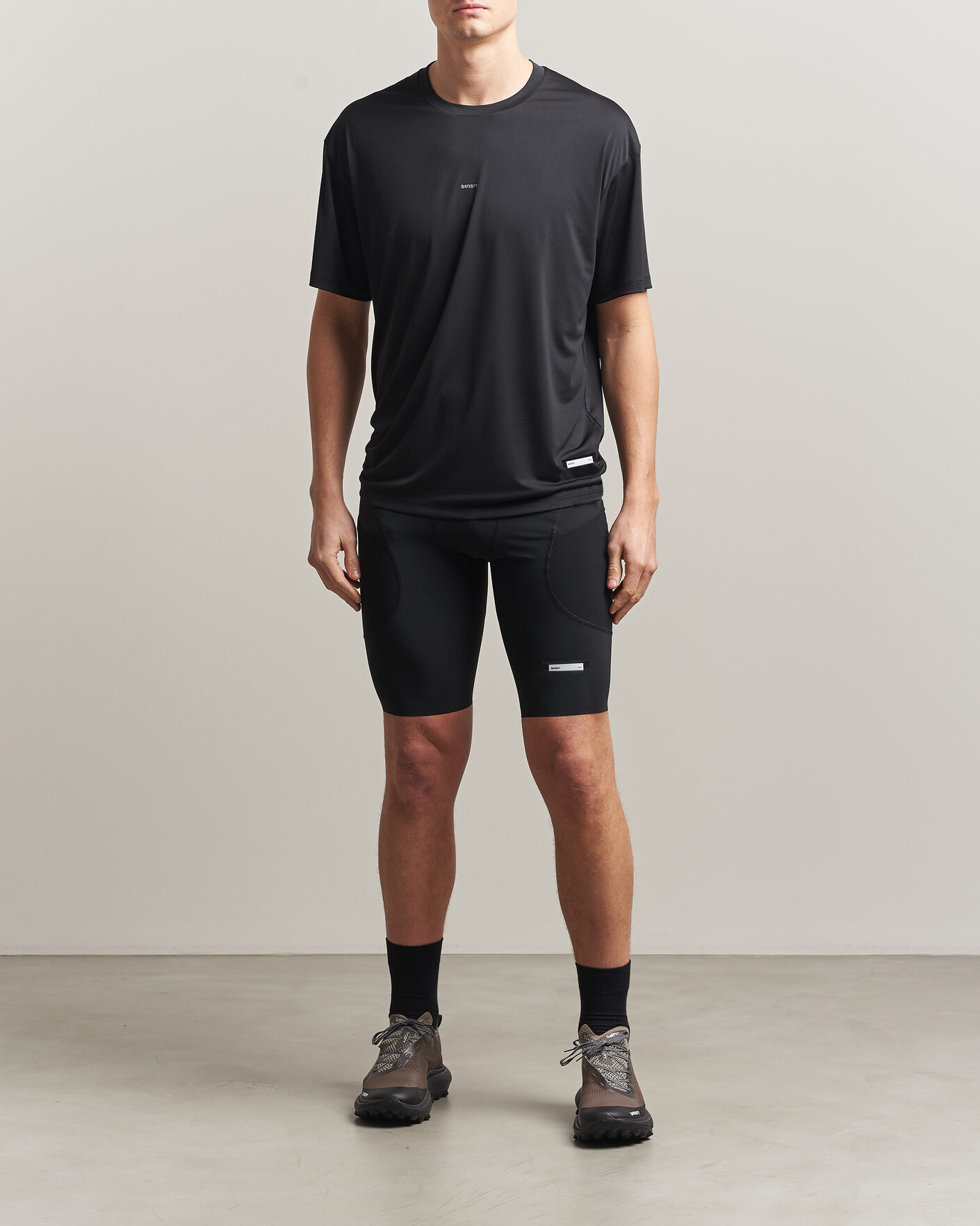 Men | T-Shirts | Satisfy | AuraLite T-Shirt Black