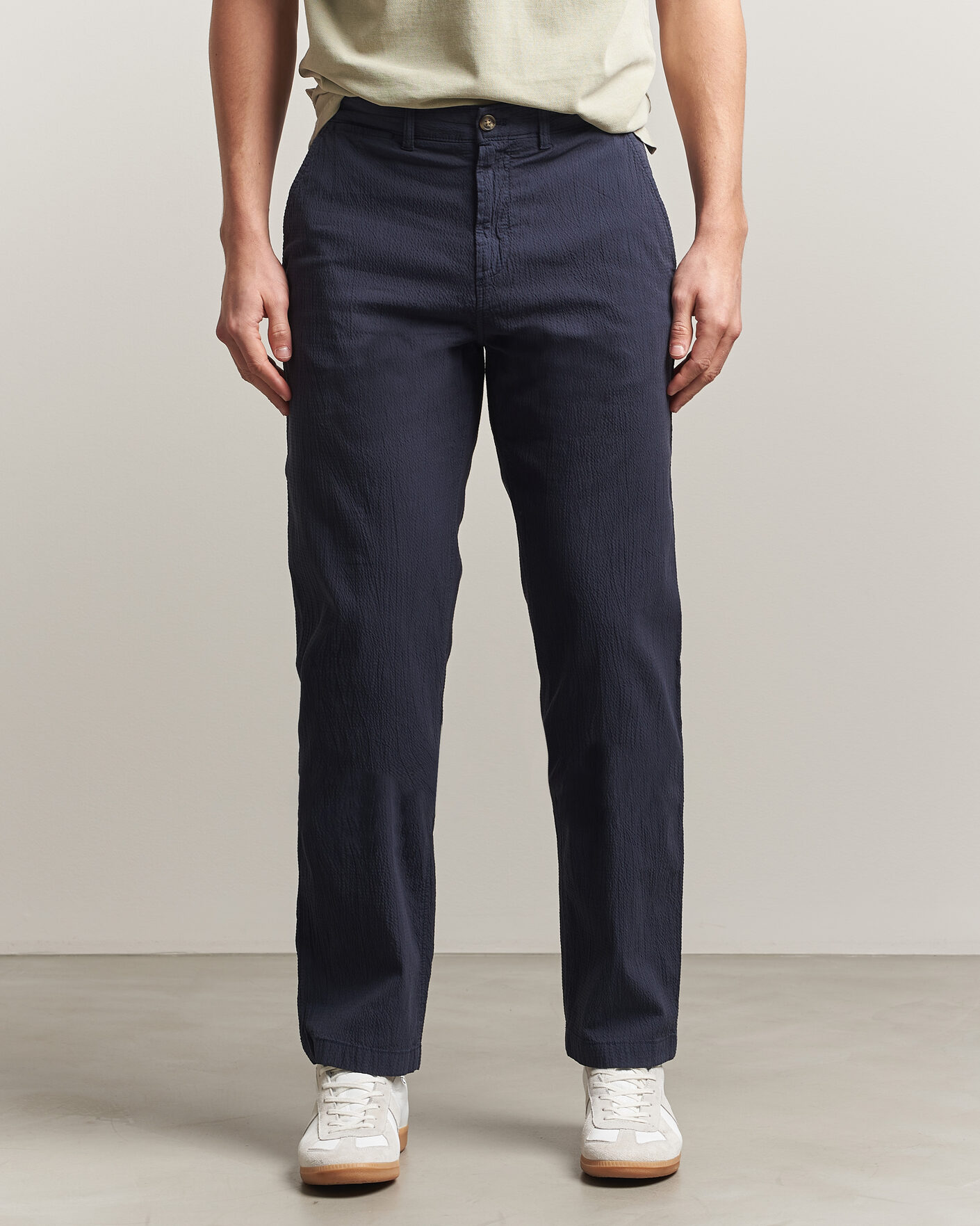 Men | Trousers | Gant | Regular Fit Garment Dyed Seersucker Pants Evening Blue