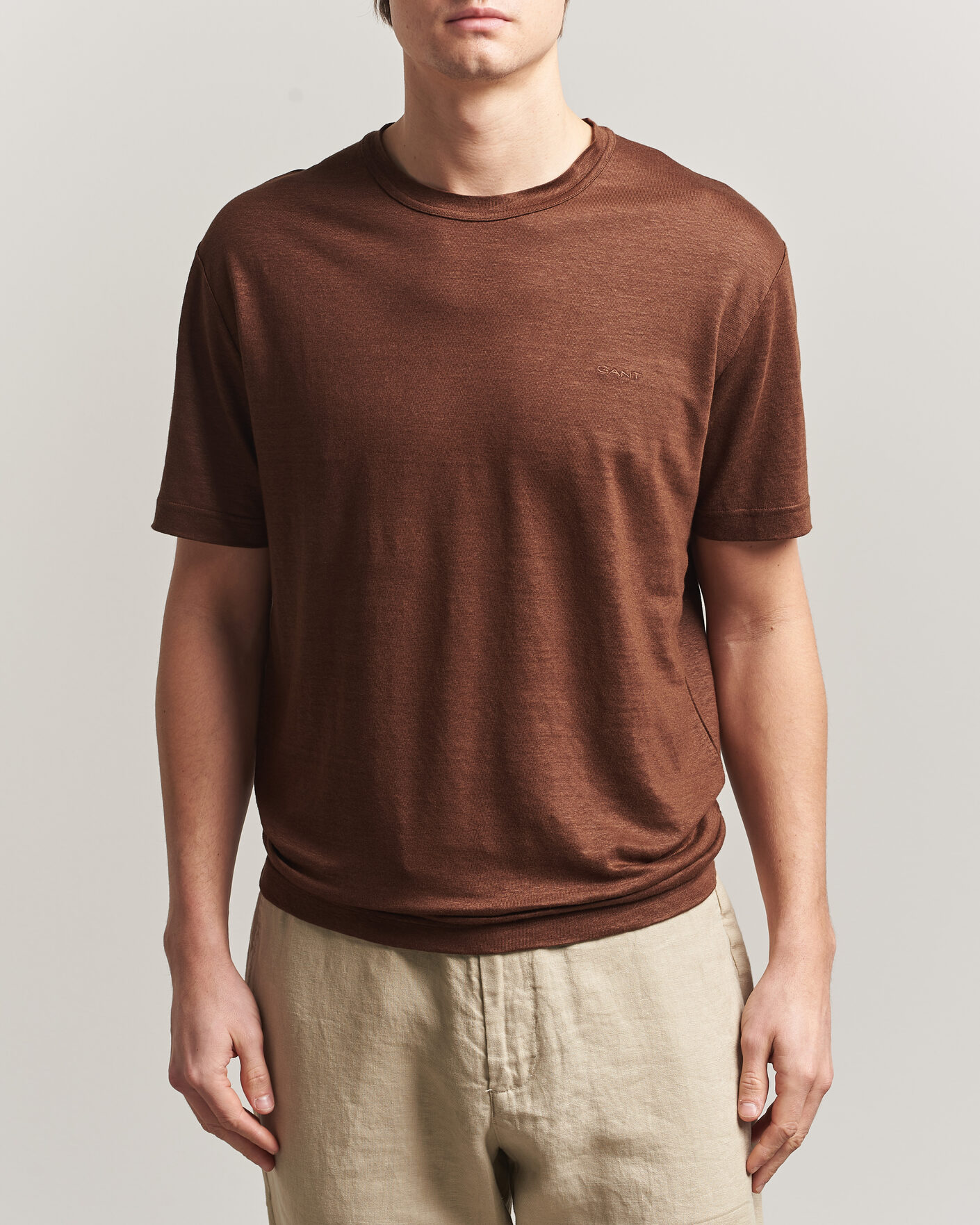 Men | T-Shirts | GANT | Linen T-Shirt Mahogany Brown