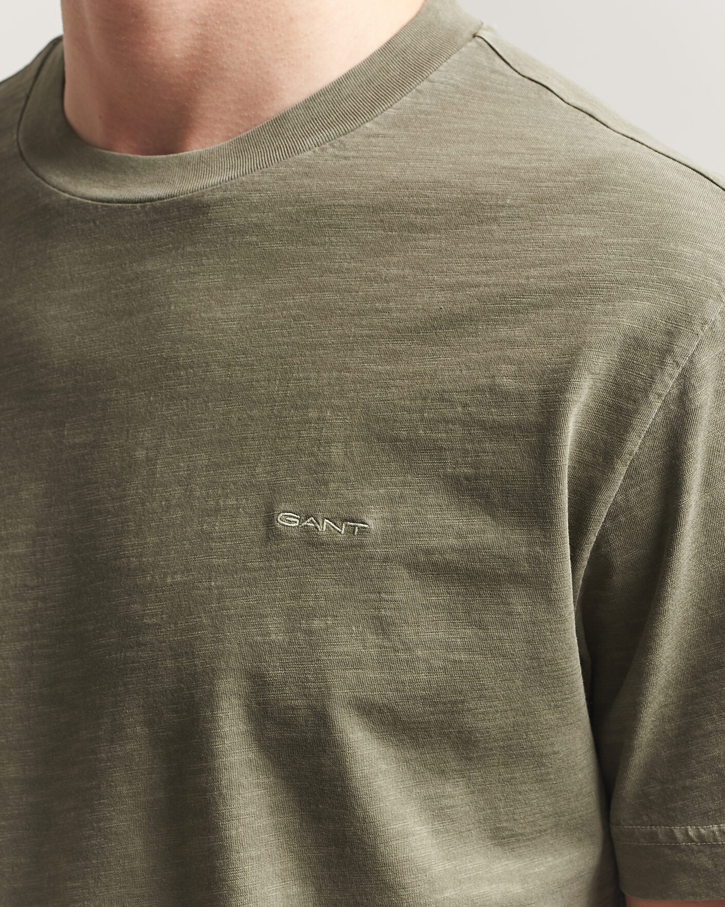 Men | T-Shirts | Gant | Washed Slub T-Shirt Dry Herb Green