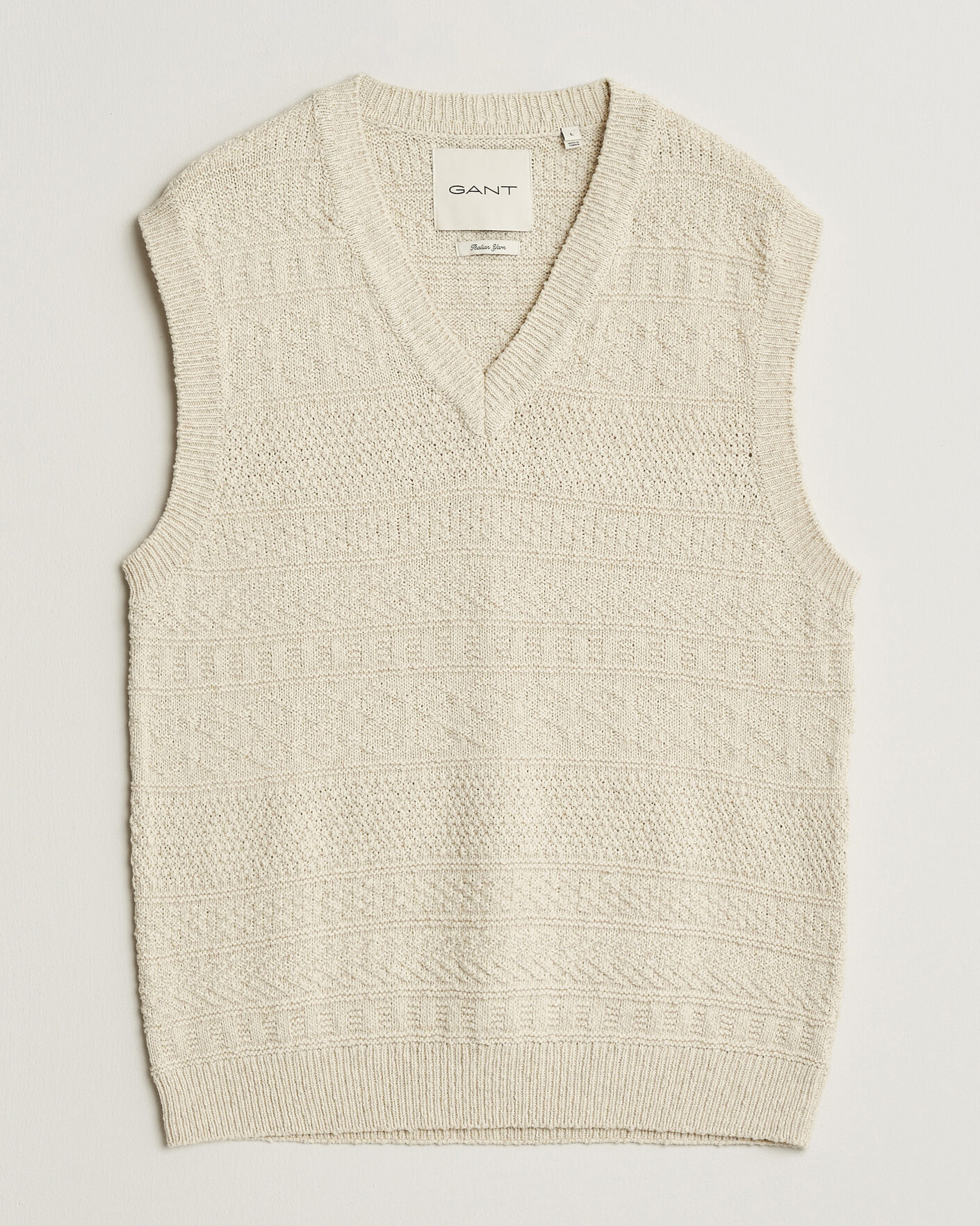Men | Sweaters & Knitwear | Gant | Cotton/Linen Textured Vest Creamed White