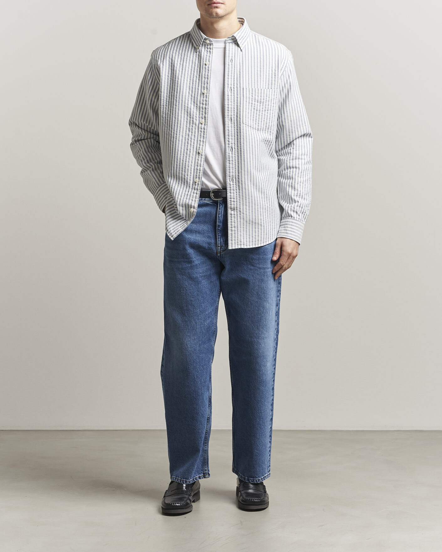 Men | Shirts | GANT | Regular Fit Textured Striped Shirt Vintage Blue