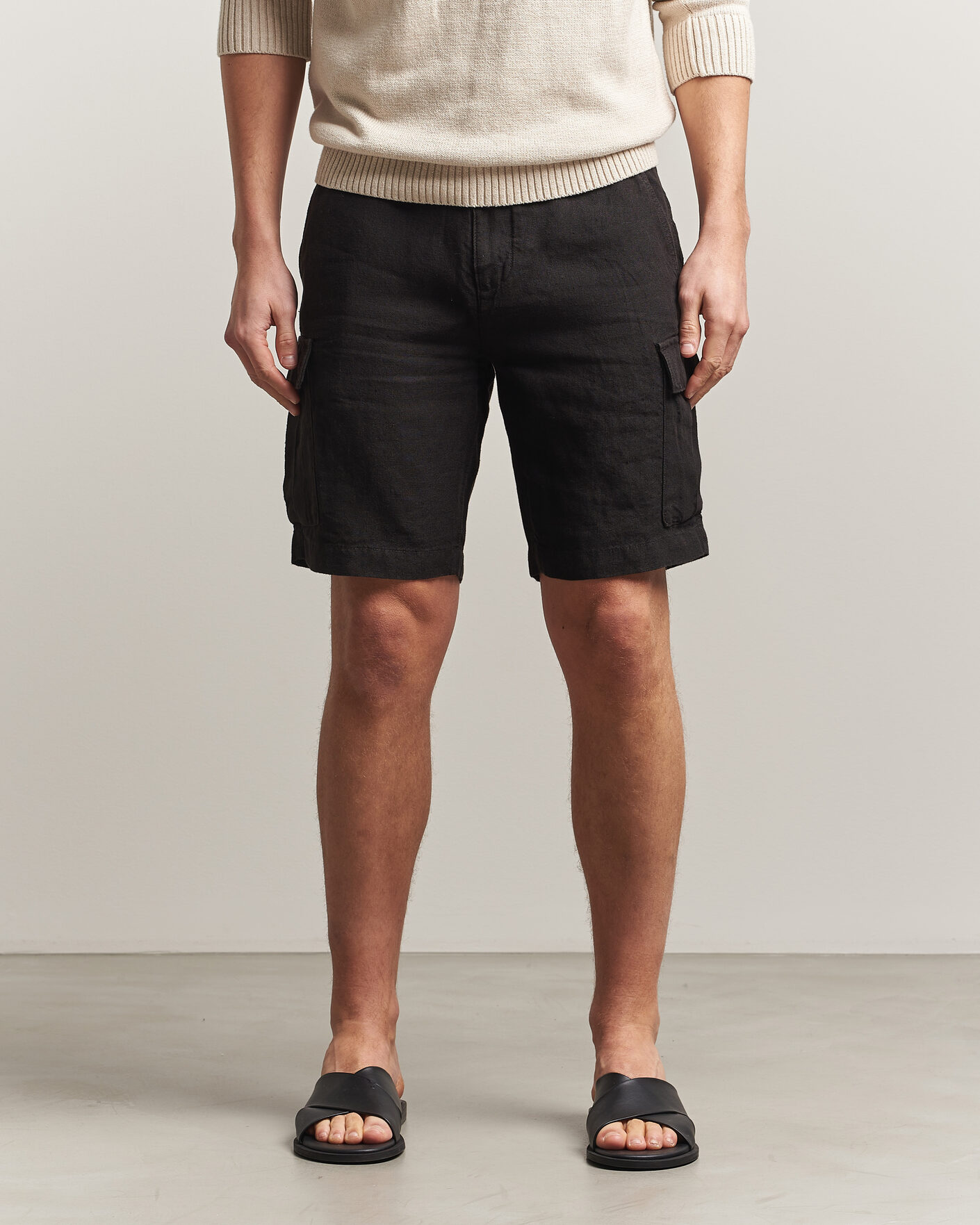 Men | Shorts | GANT | Regular Fit Linen Cargo Shorts Ebony Black