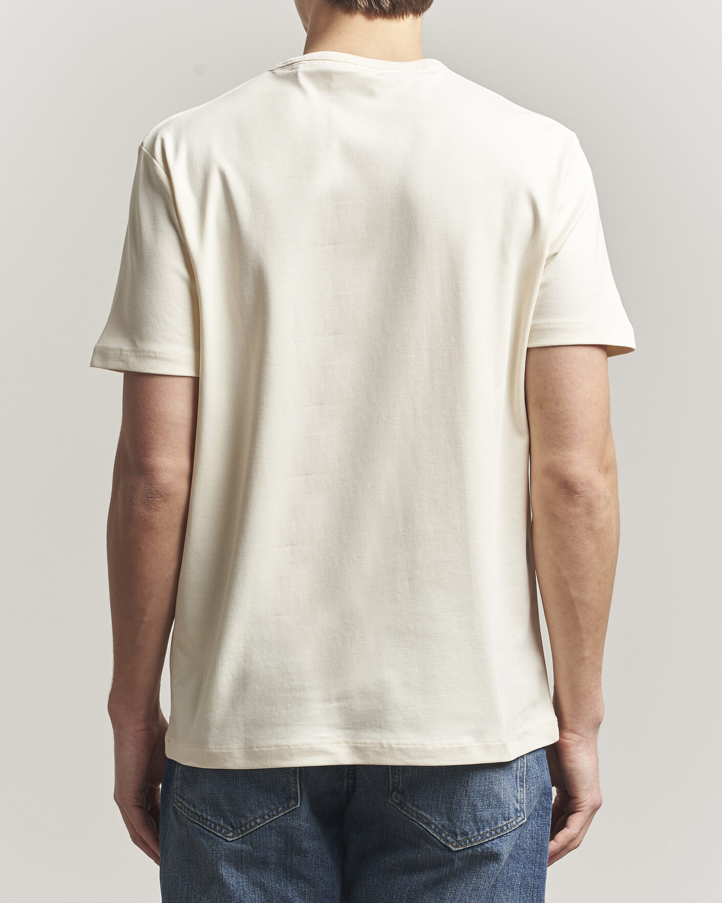 Men | T-Shirts | GANT | Interlock Crew Neck T-Shirt Creamed White