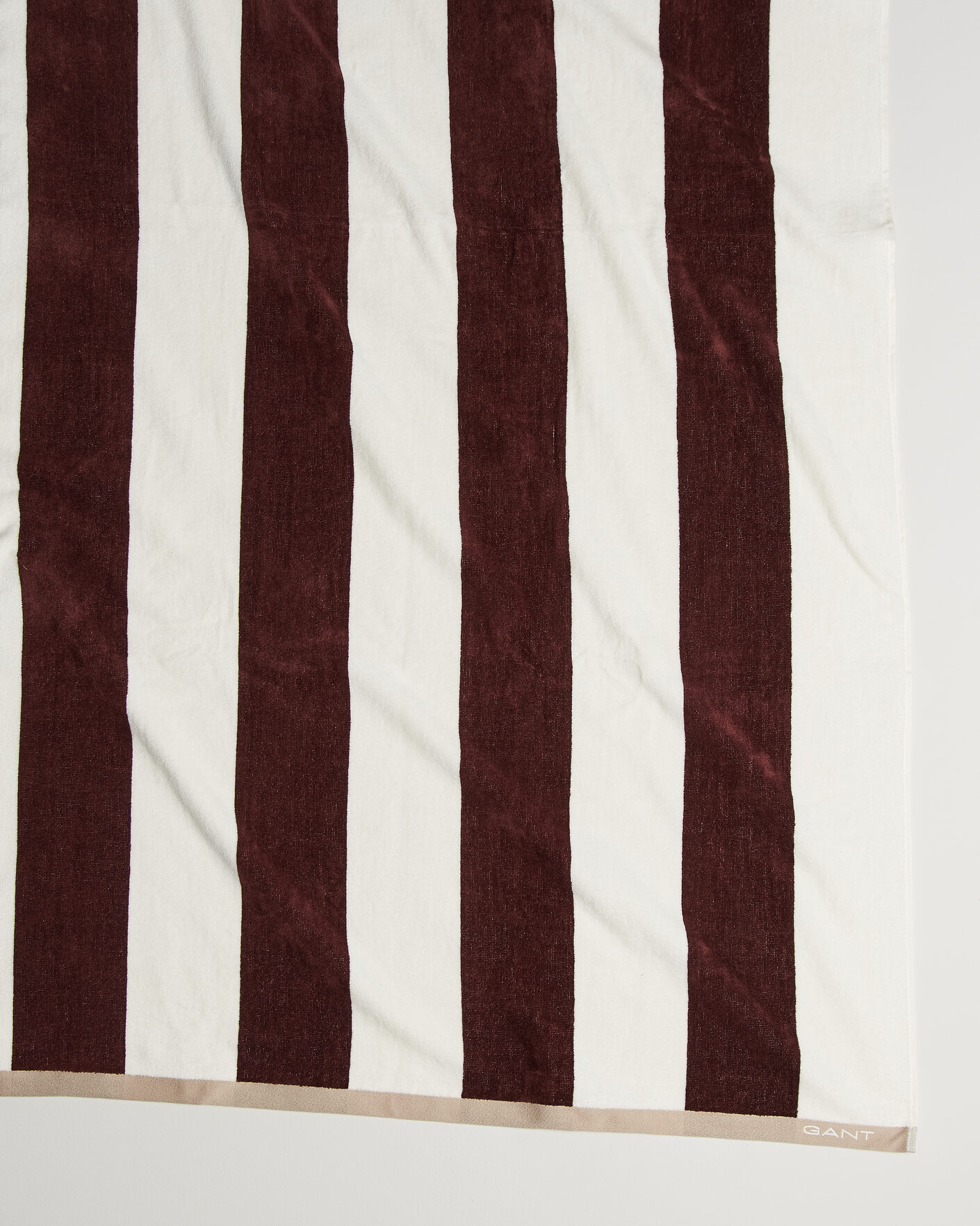 Men | Fabrics | Gant | Striped Beach Towel Fresh Soil