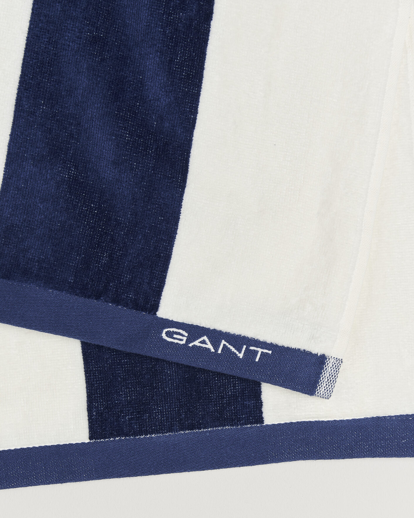 Men | Fabrics | GANT | Striped Beach Towel Vintage Blue