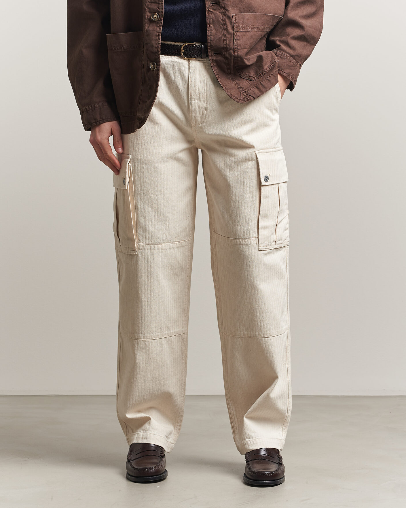 Men | Trousers | Gant | Relaxed Fit Herringbone Cargo Pants Creamed White