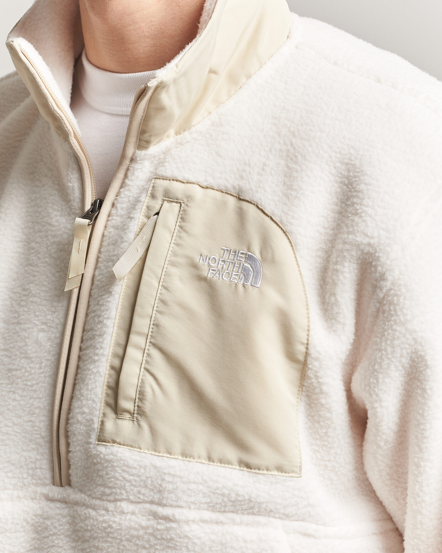 Men | Sweaters & Knitwear | The North Face | Yumiori Fleece Half Zip White Dune