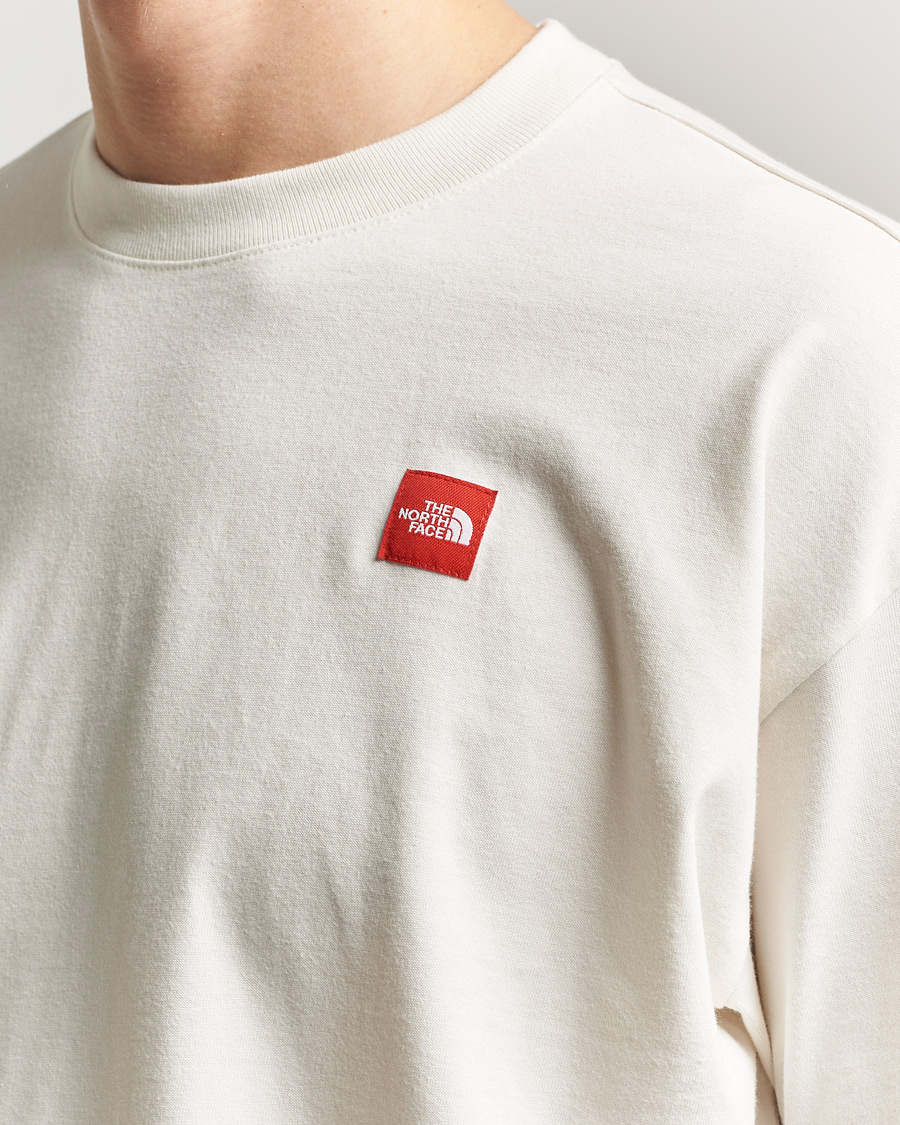 Men | T-Shirts | The North Face | Red Box T-Shirt White Dune