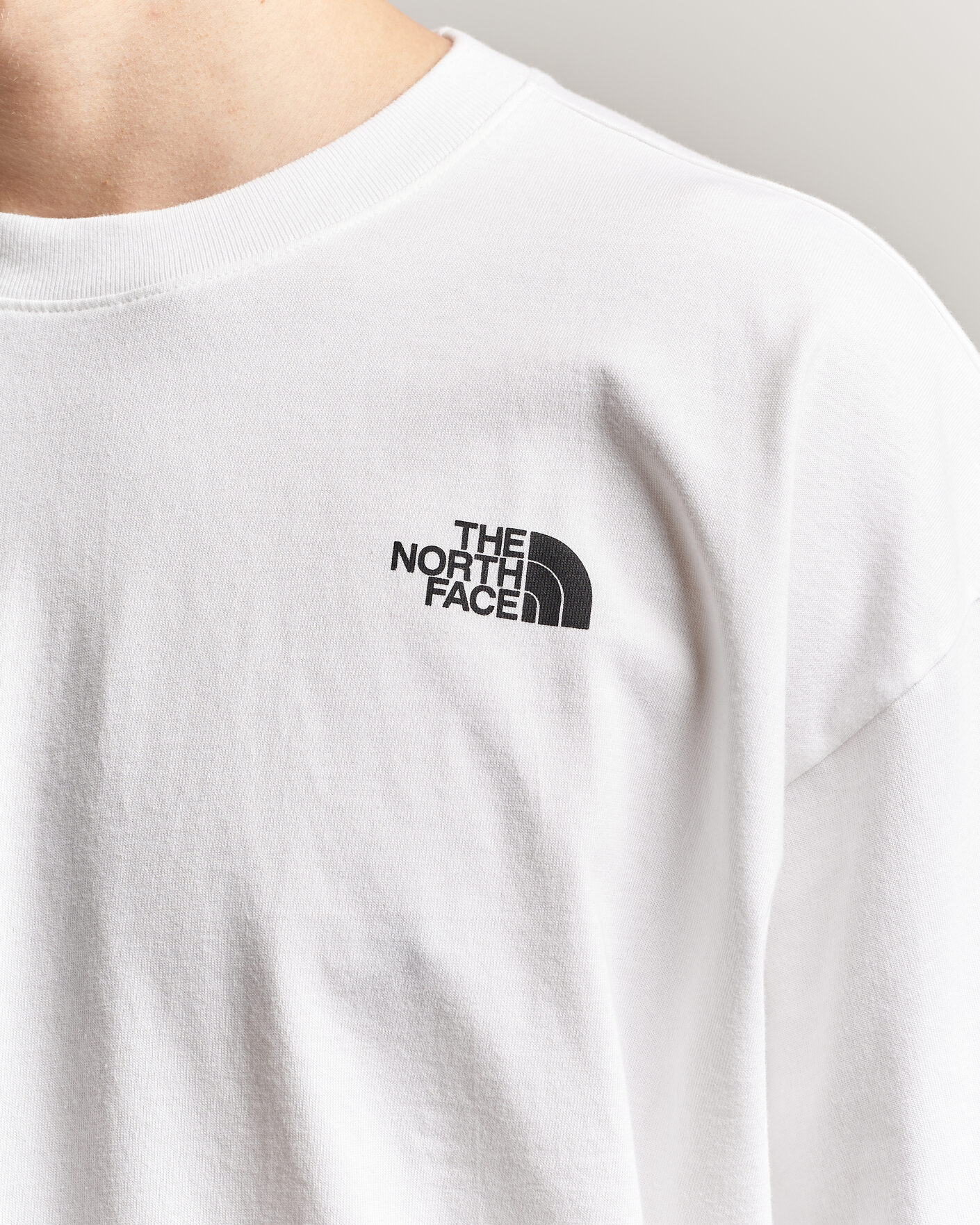 Men | T-Shirts | The North Face | Casentino Graphic T-Shirt White