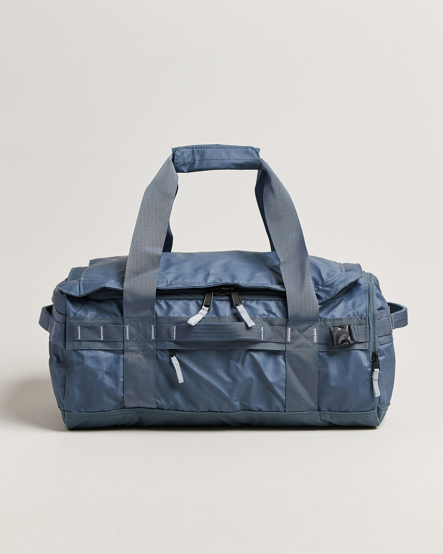 Men | Bags | The North Face | Base Camp Voyager Duffel 42 Granite Grey