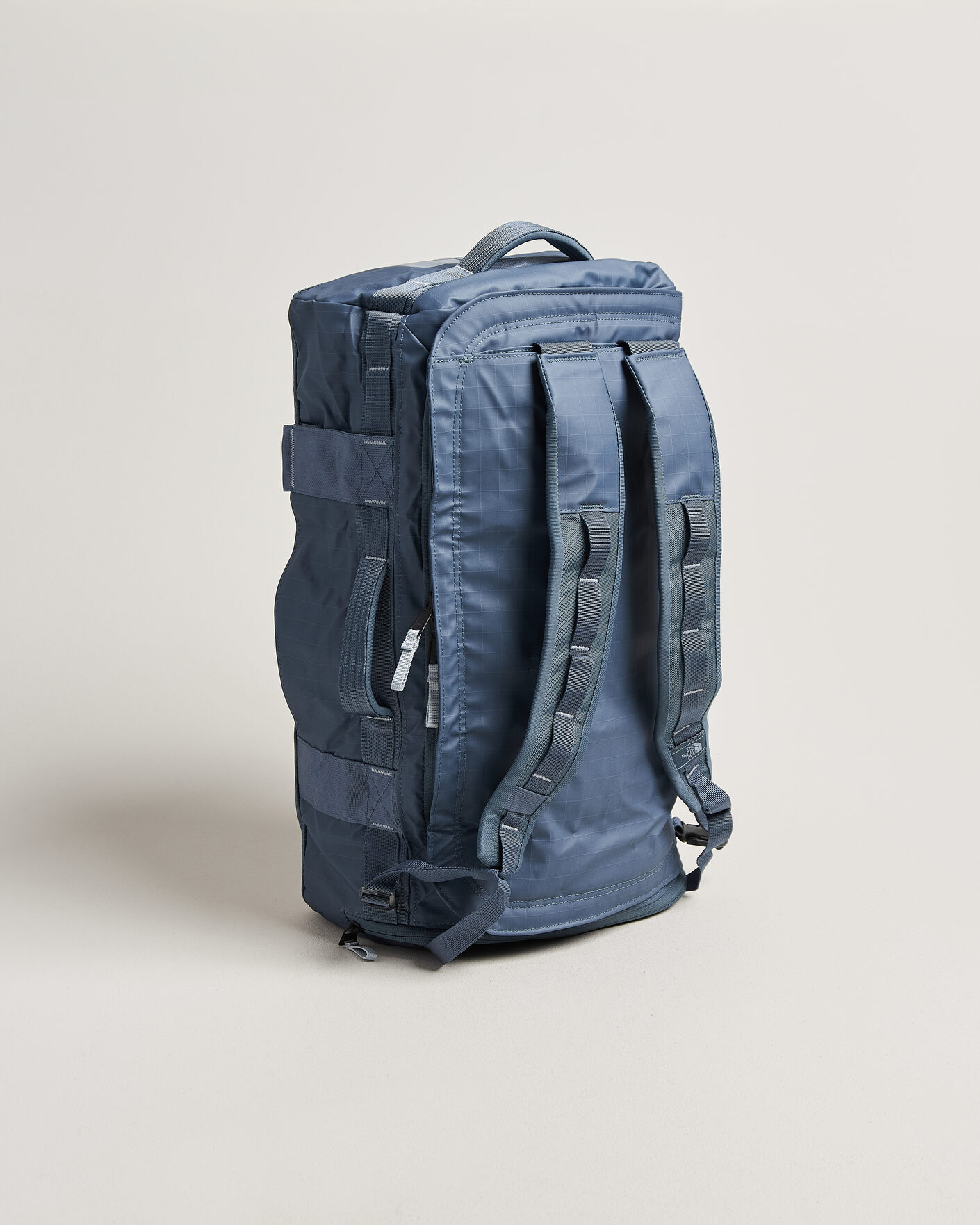 Men | Bags | The North Face | Base Camp Voyager Duffel 32 Granite Grey