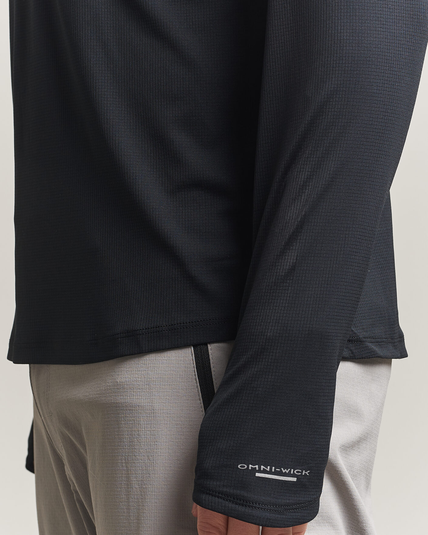 Men | T-Shirts | Columbia | Stealth Spring Half-Zip T-Shirt Black