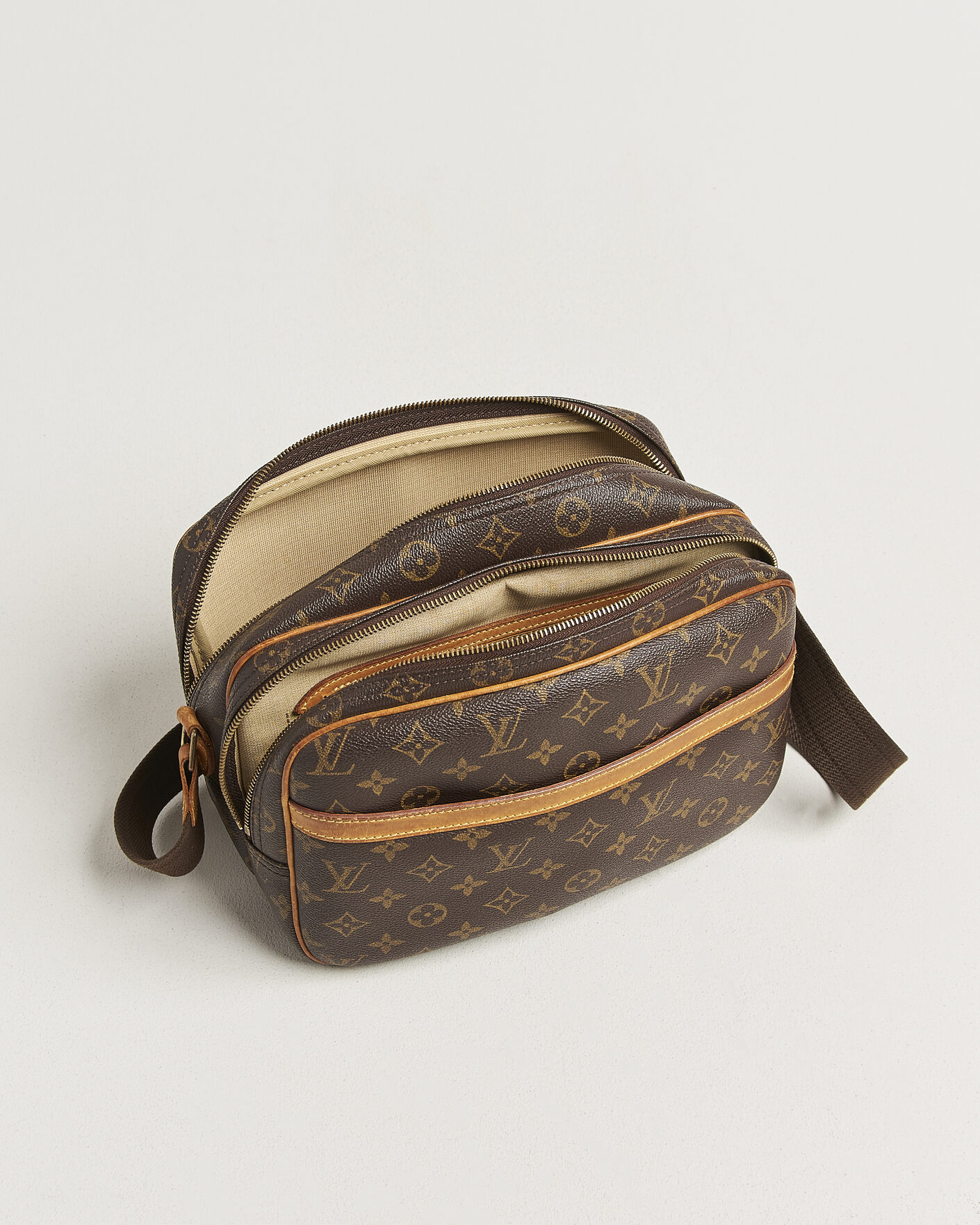Men | Pre-Owned & Vintage Bags | Louis Vuitton Pre-Owned | Reporter Bag PM Monogram