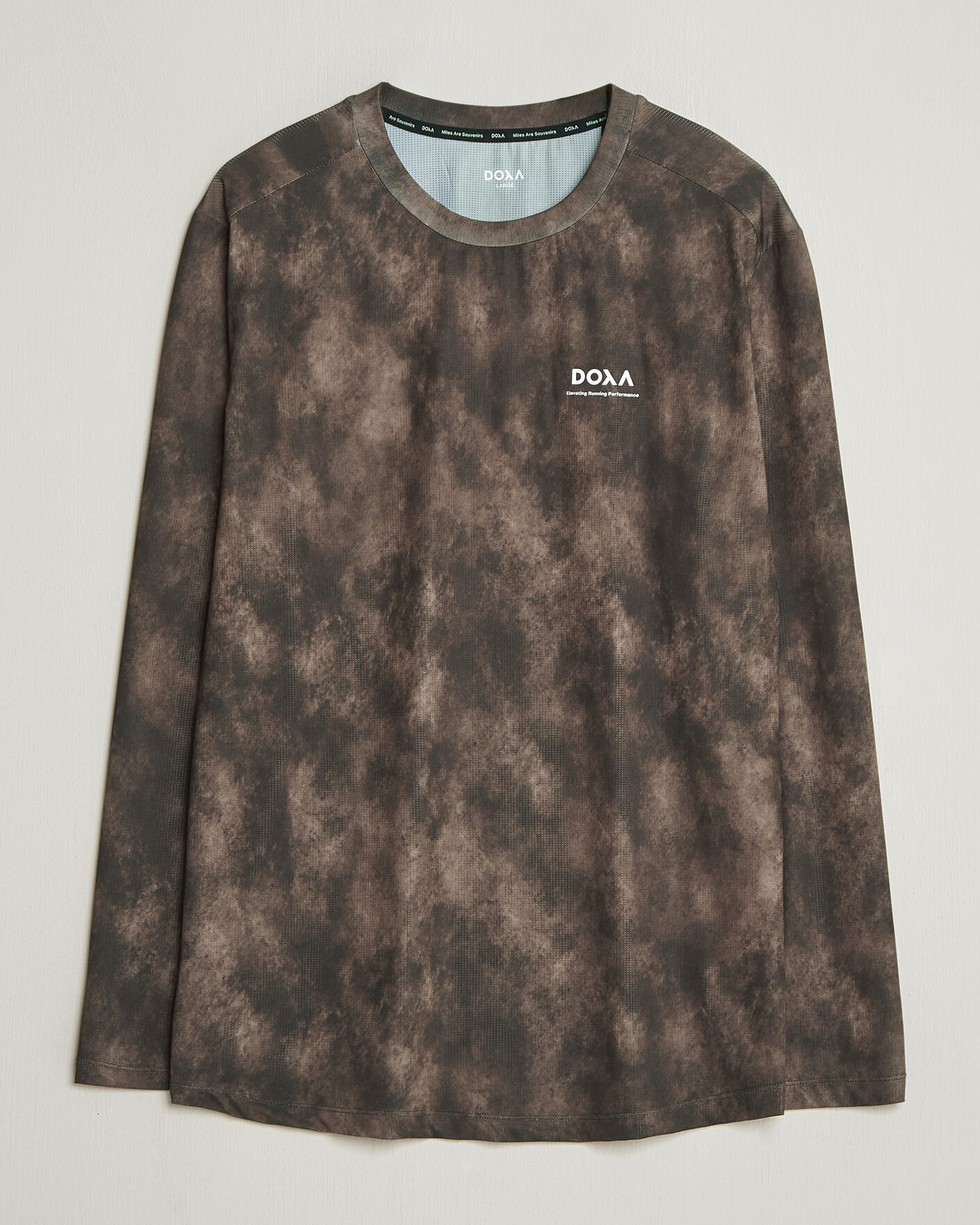 Men | T-Shirts | DOXA | Rerun Long Sleeve T-Shirt Taupe