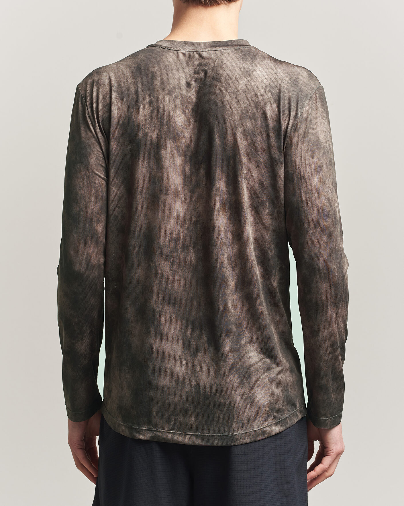 Men | T-Shirts | DOXA | Rerun Long Sleeve T-Shirt Taupe