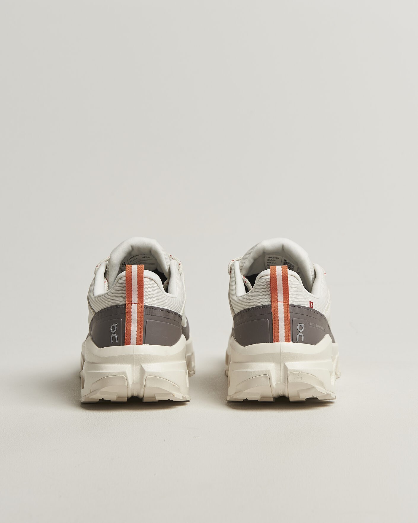 Men | Trail Sneakers | On | Cloudrock Low Waterproof Ivory/Ivory