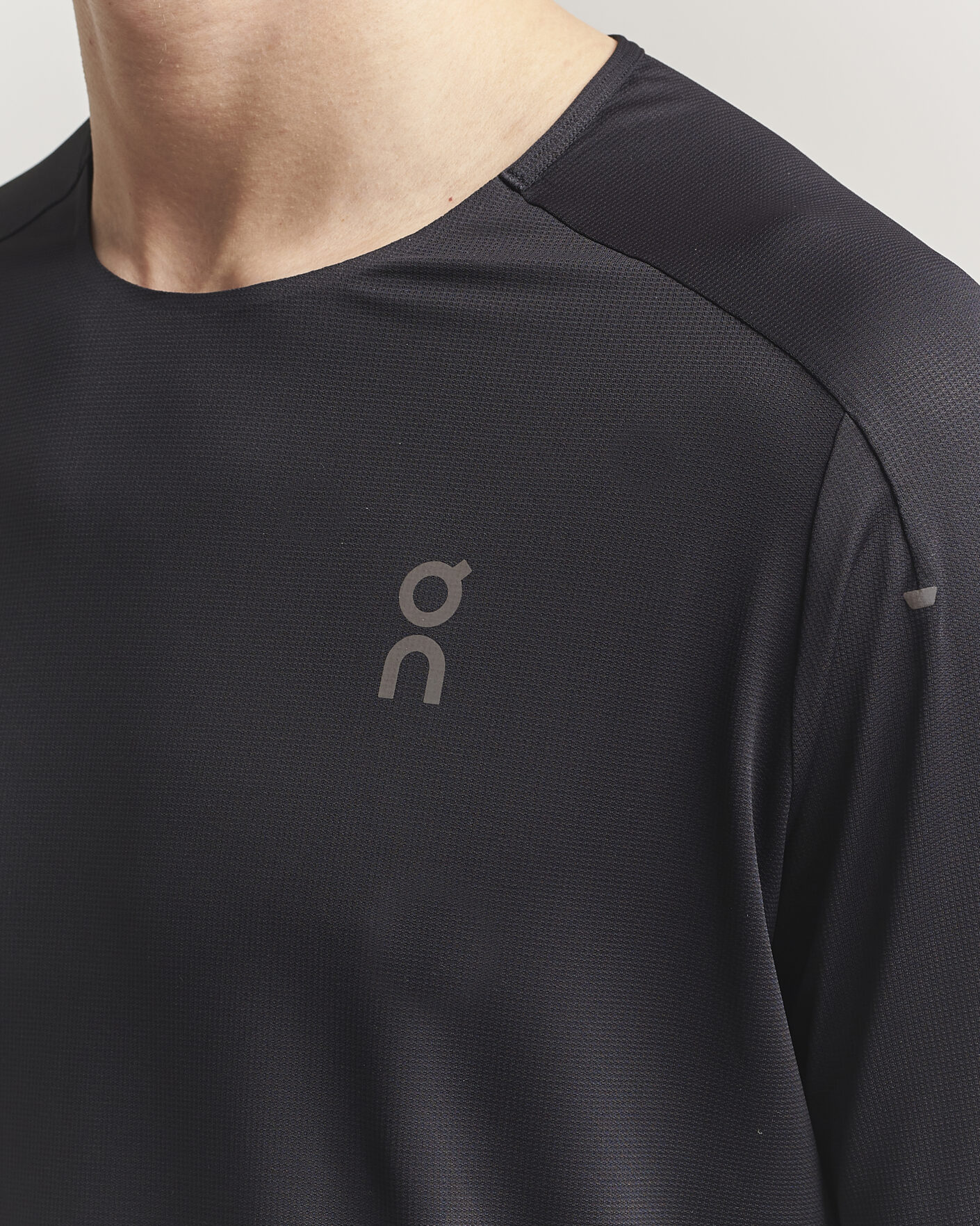 Men | Sweaters & Knitwear | On | Performance Long Sleeve T-Shirt Black