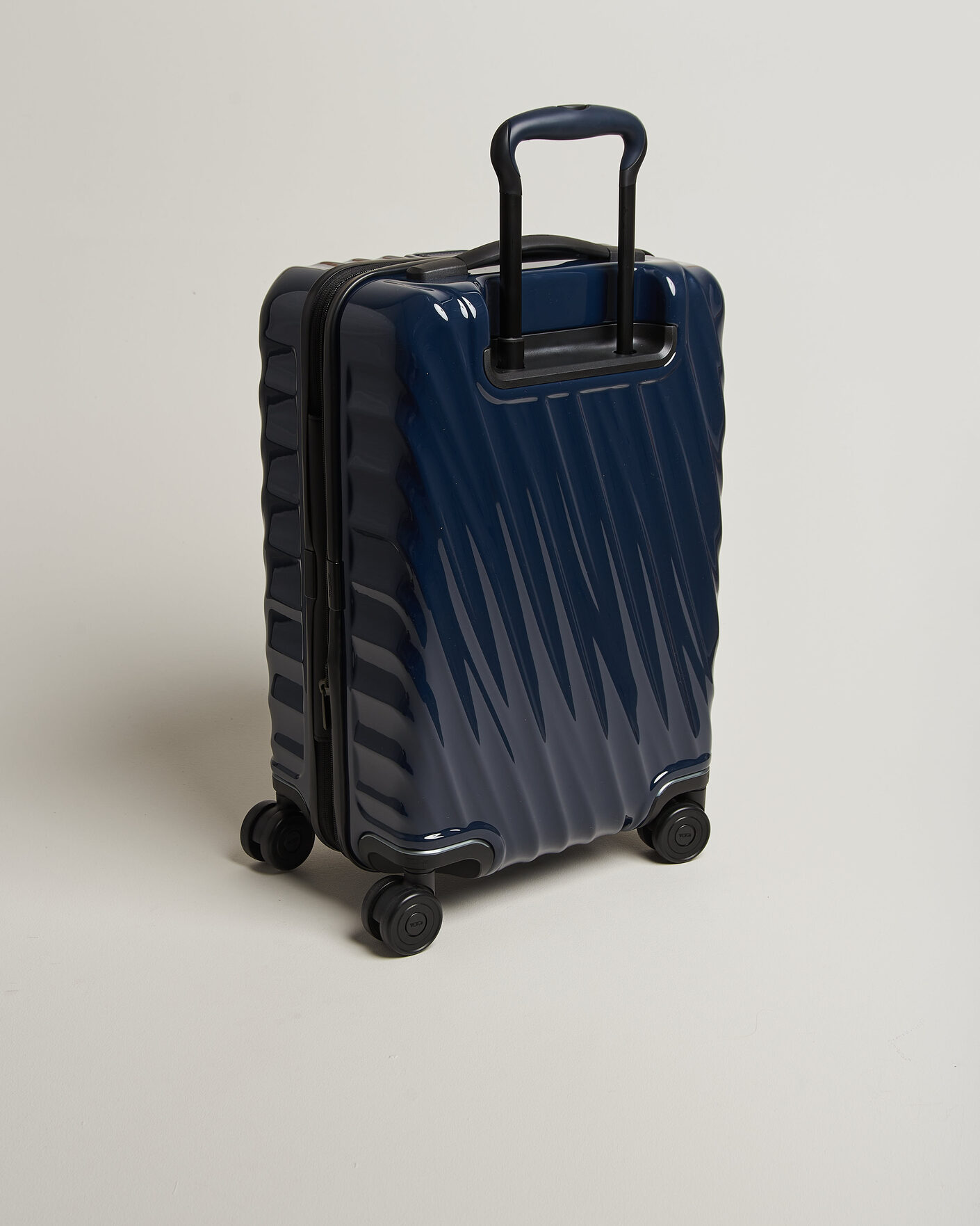 Men | Bags | TUMI | 19 Degree International Carry-on Trolley Navy