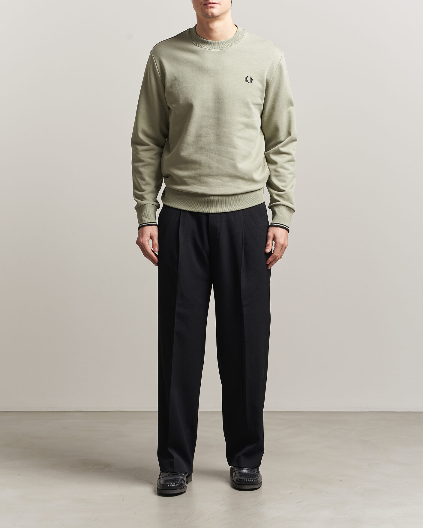 Men | Sweaters & Knitwear | Fred Perry | Crew Neck Sweatshirt Seagrass Green