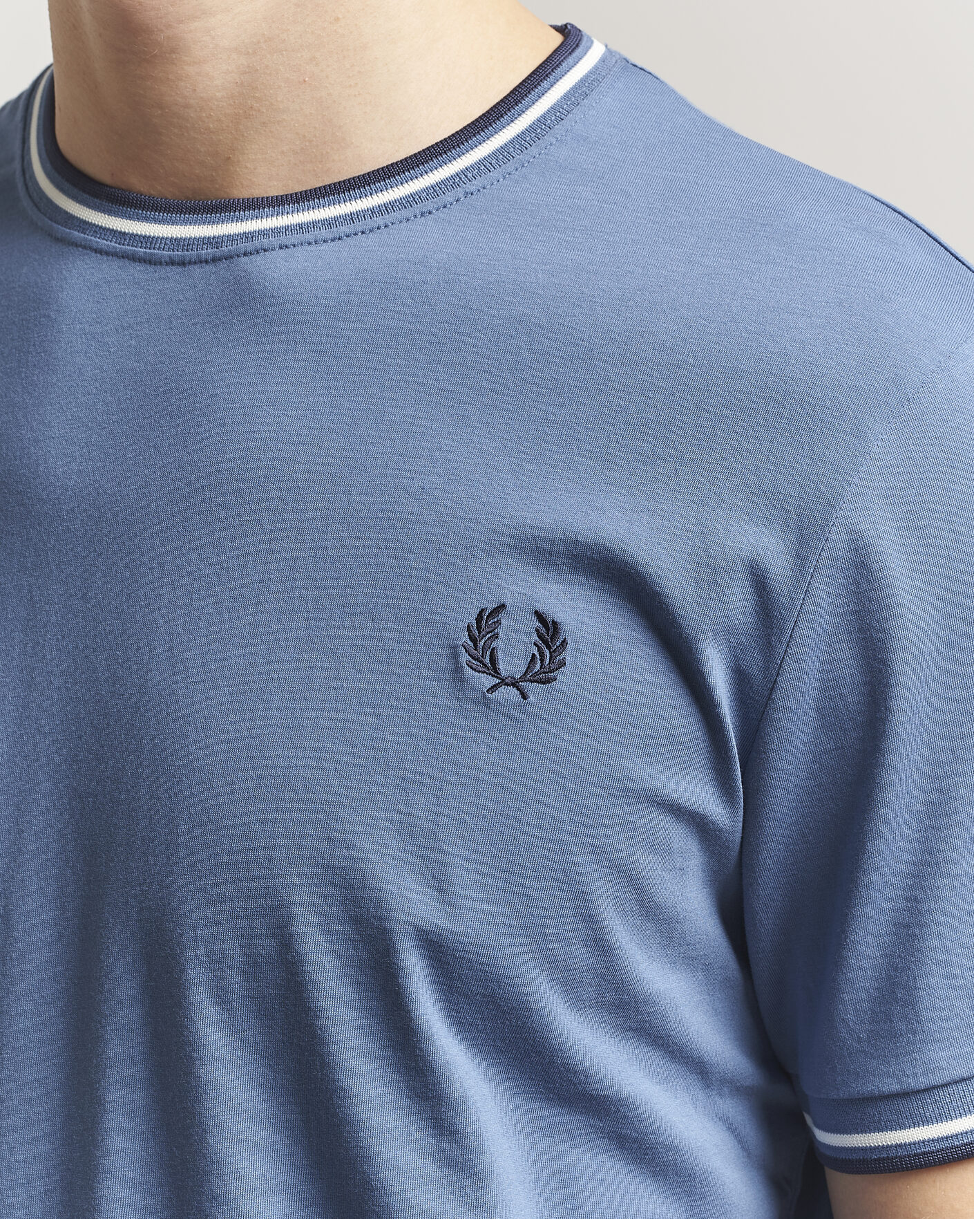 Men | T-Shirts | Fred Perry | Twin Tipped T-Shirt Ace Blue