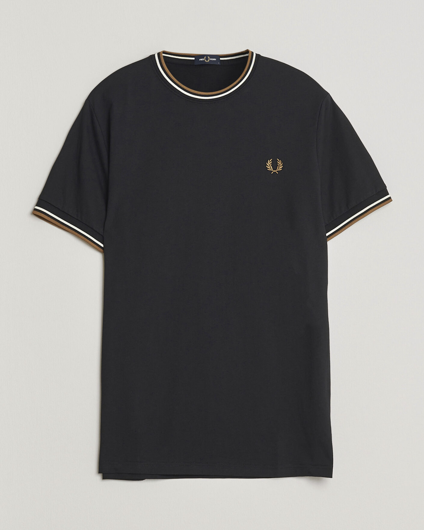 Men | T-Shirts | Fred Perry | Twin Tipped T-Shirt Black