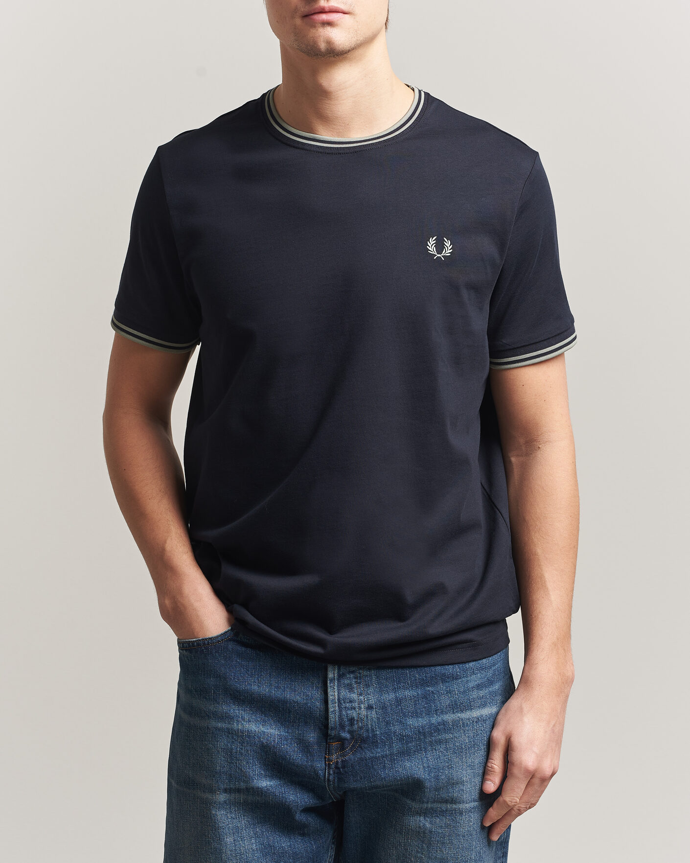 Men | T-Shirts | Fred Perry | Twin Tipped T-Shirt Navy