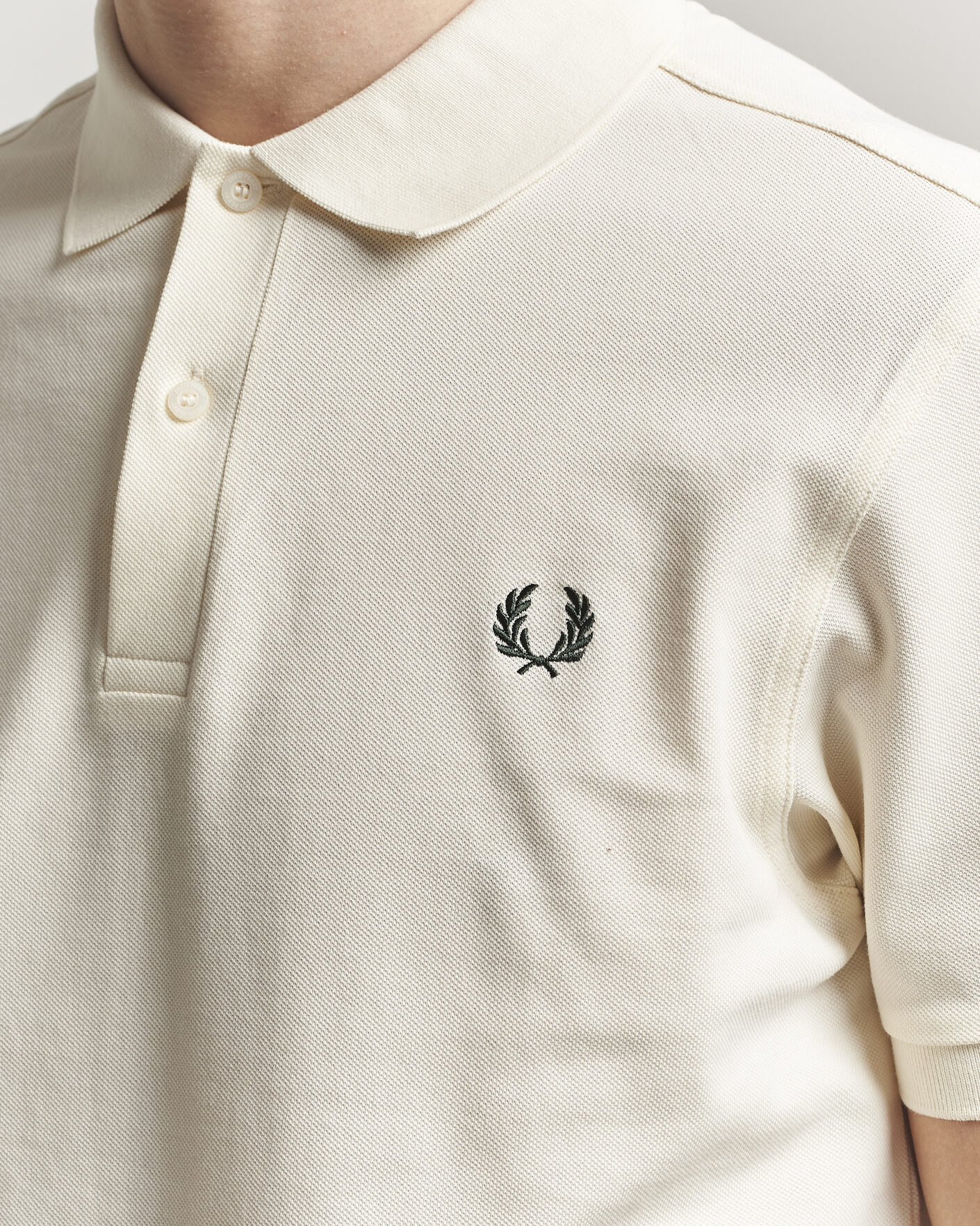 Men | Polo Shirts | Fred Perry | Plain Polo Ecru