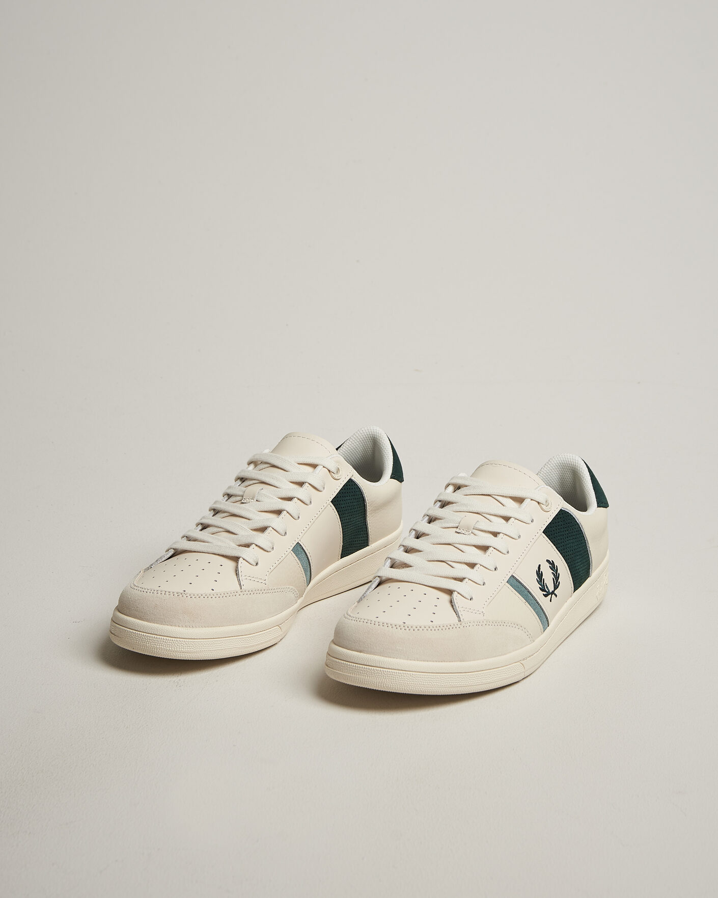 Men | Sneakers | Fred Perry | B725 Leather/Suede Sneaker Ecru