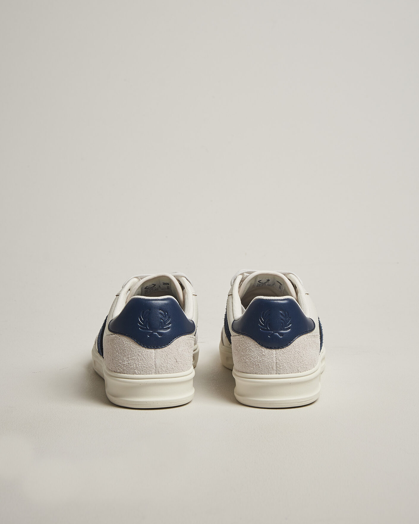 Men | Sneakers | Fred Perry | B4 Leather/Suede Sneaker Porcelain/Navy