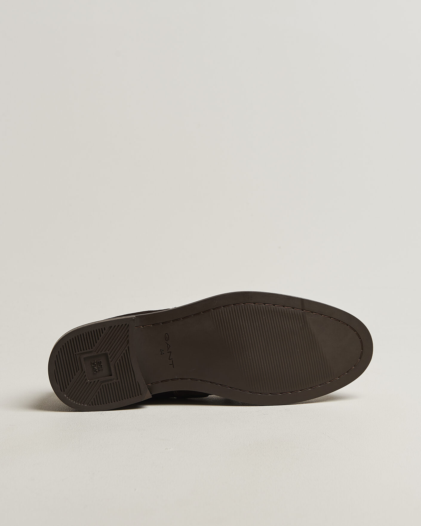 Men | Loafers | Gant | Lozham Suede Tassle Loafer Dark Brown