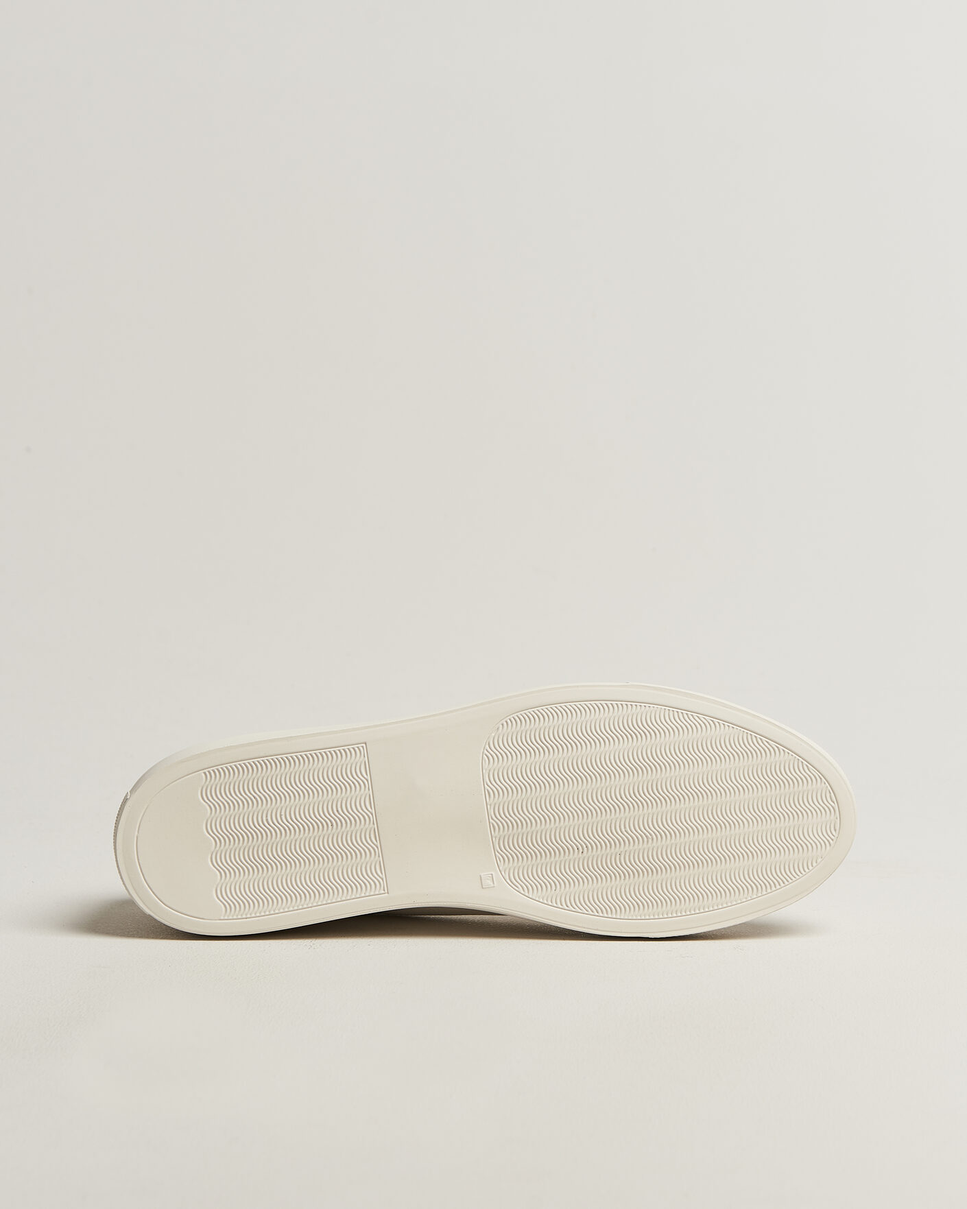Men | Sneakers | Common Projects | Original Achilles Grained Leather Sneaker Off White
