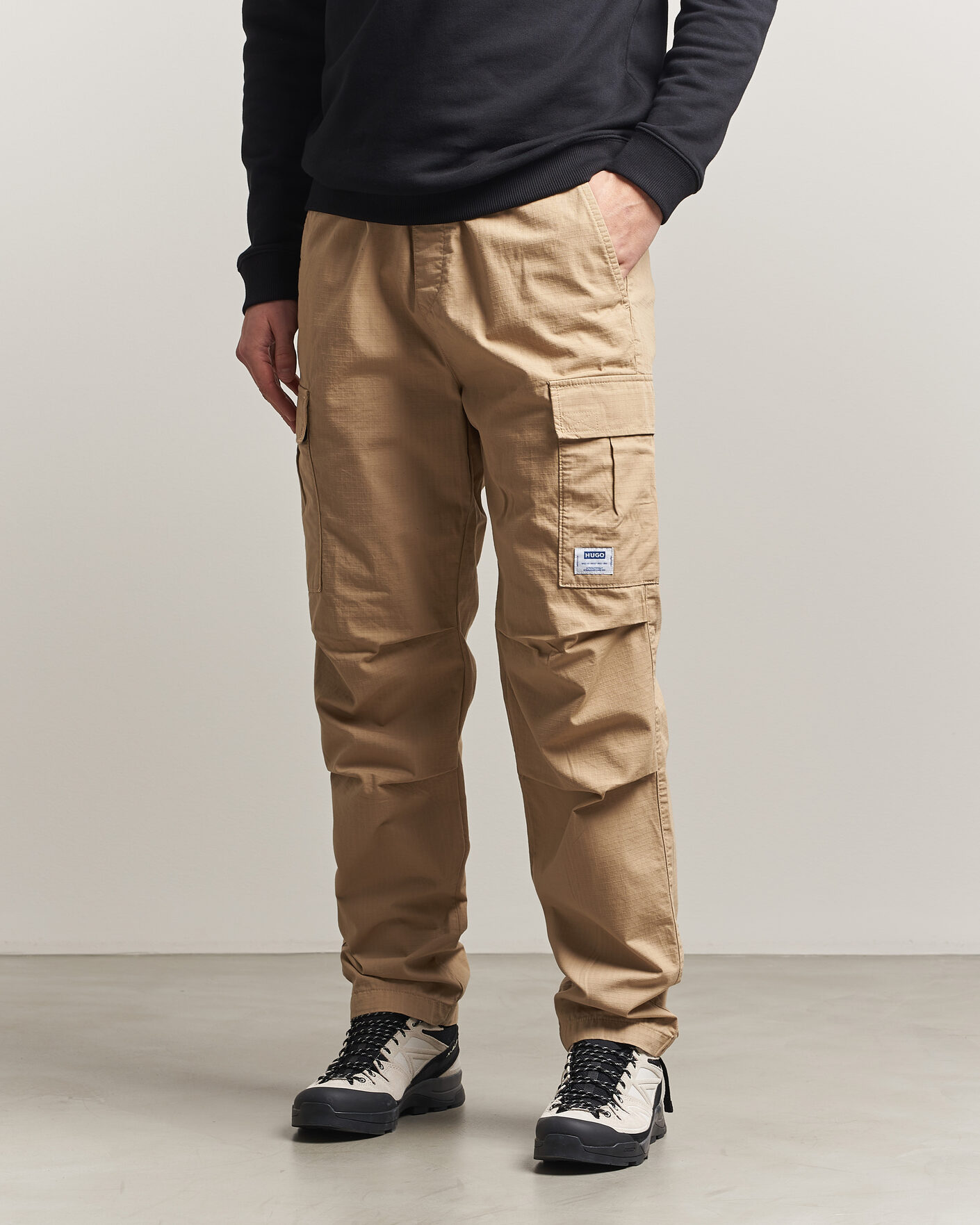 Men | Trousers | HUGO | Gadic Cargo Drawstring Pants Medium Beige