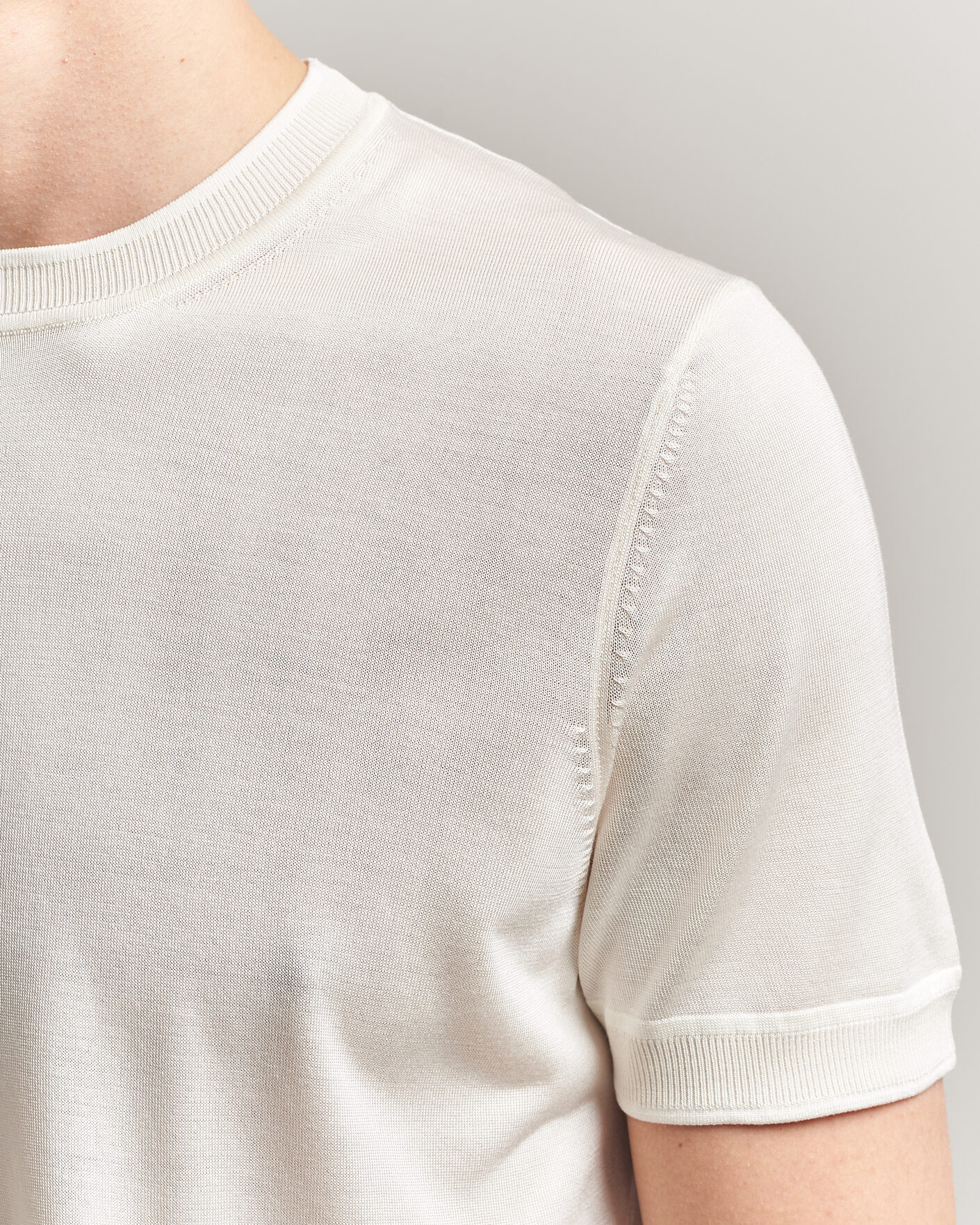 Men | T-Shirts | BOSS CAMEL | Nottano Silk Knitted T-Shirt Open White