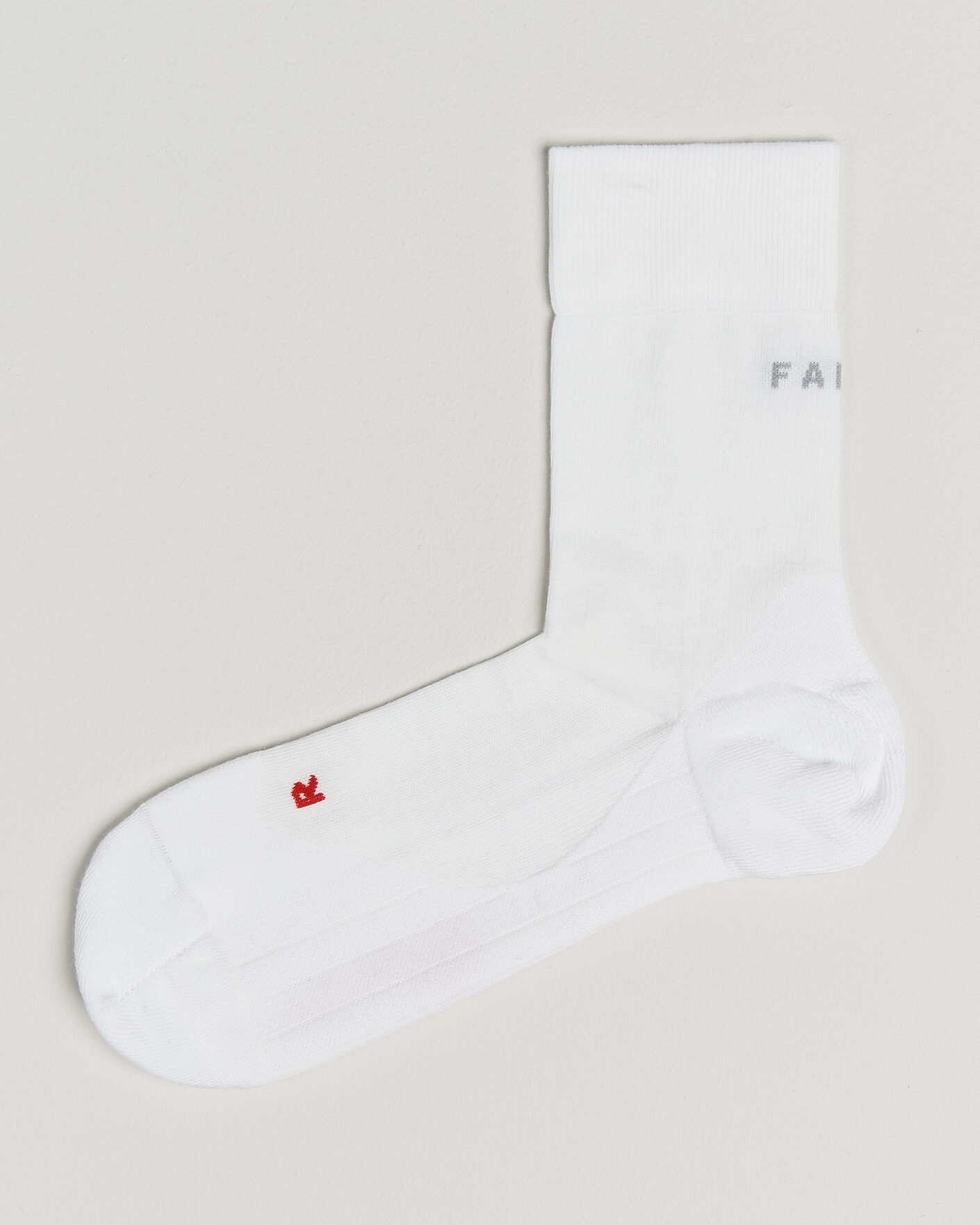 Men | Underwear & Socks | Falke Sport | RU4 Endurance Compression Running Socks White