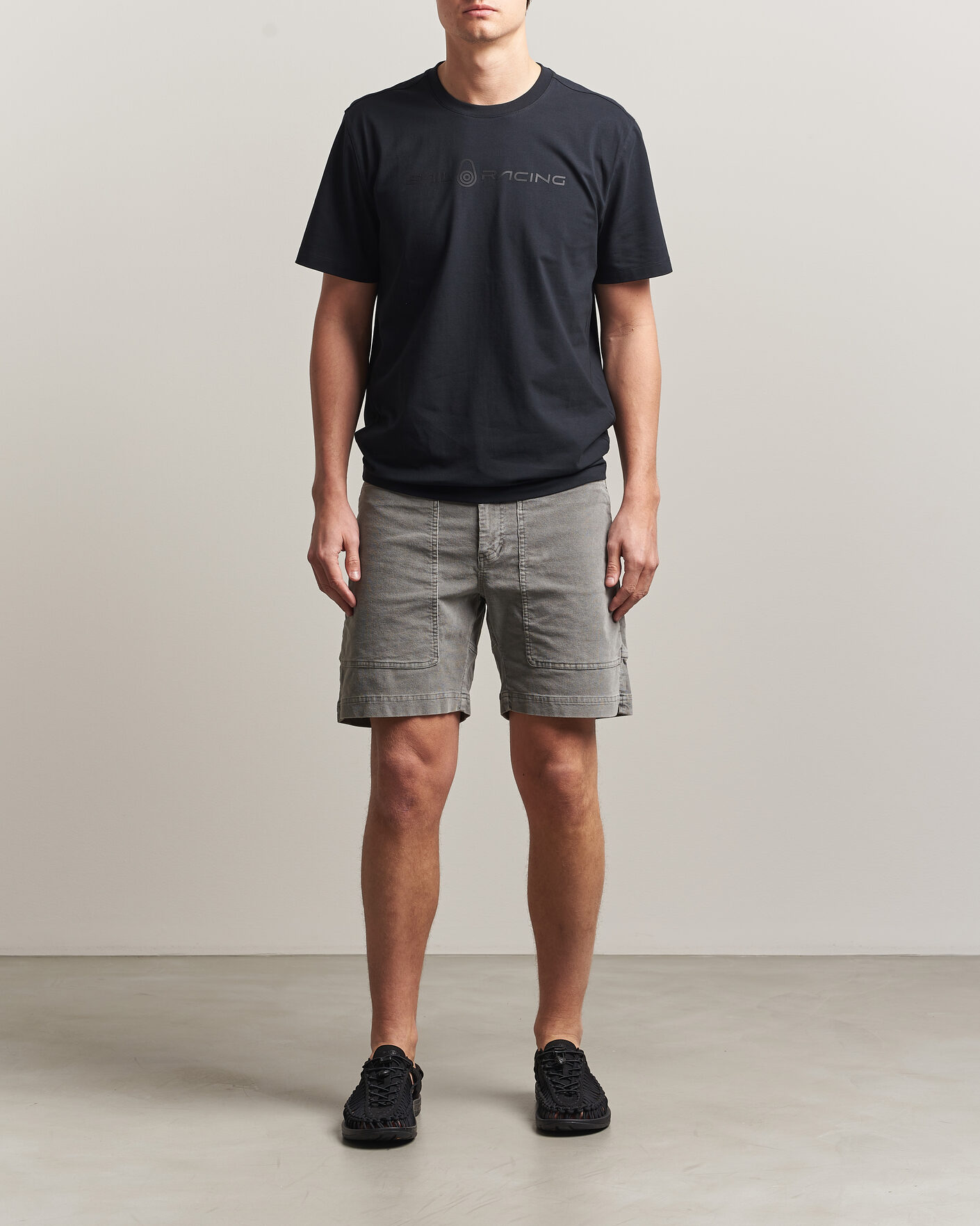 Men | T-Shirts | Sail Racing | Bowman Monochrome T-Shirt Carbon