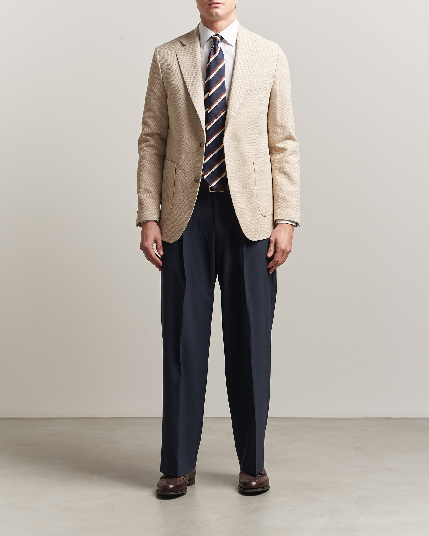 Men | Blazers | Oscar Jacobson | Fogerty Patch Structure Cotton Blazer Beige