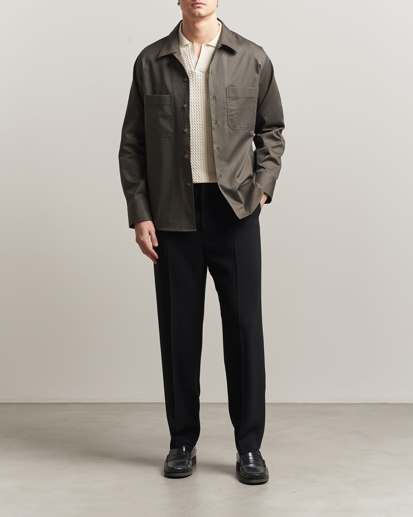 Men | Shirts | Oscar Jacobson | Straight Fit Bowling Collar Cotton Shirt Olive