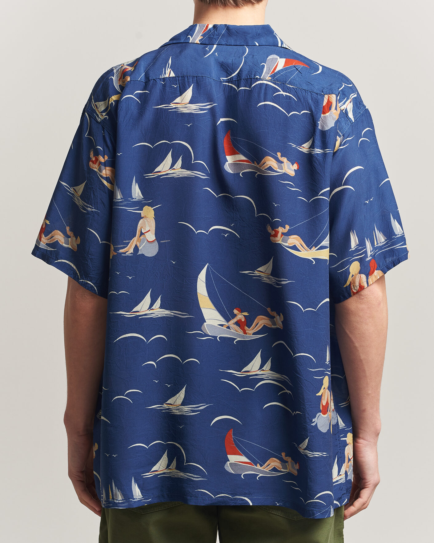 Men | Shirts | BEAMS PLUS | Holiday Print Camp Shirt Navy