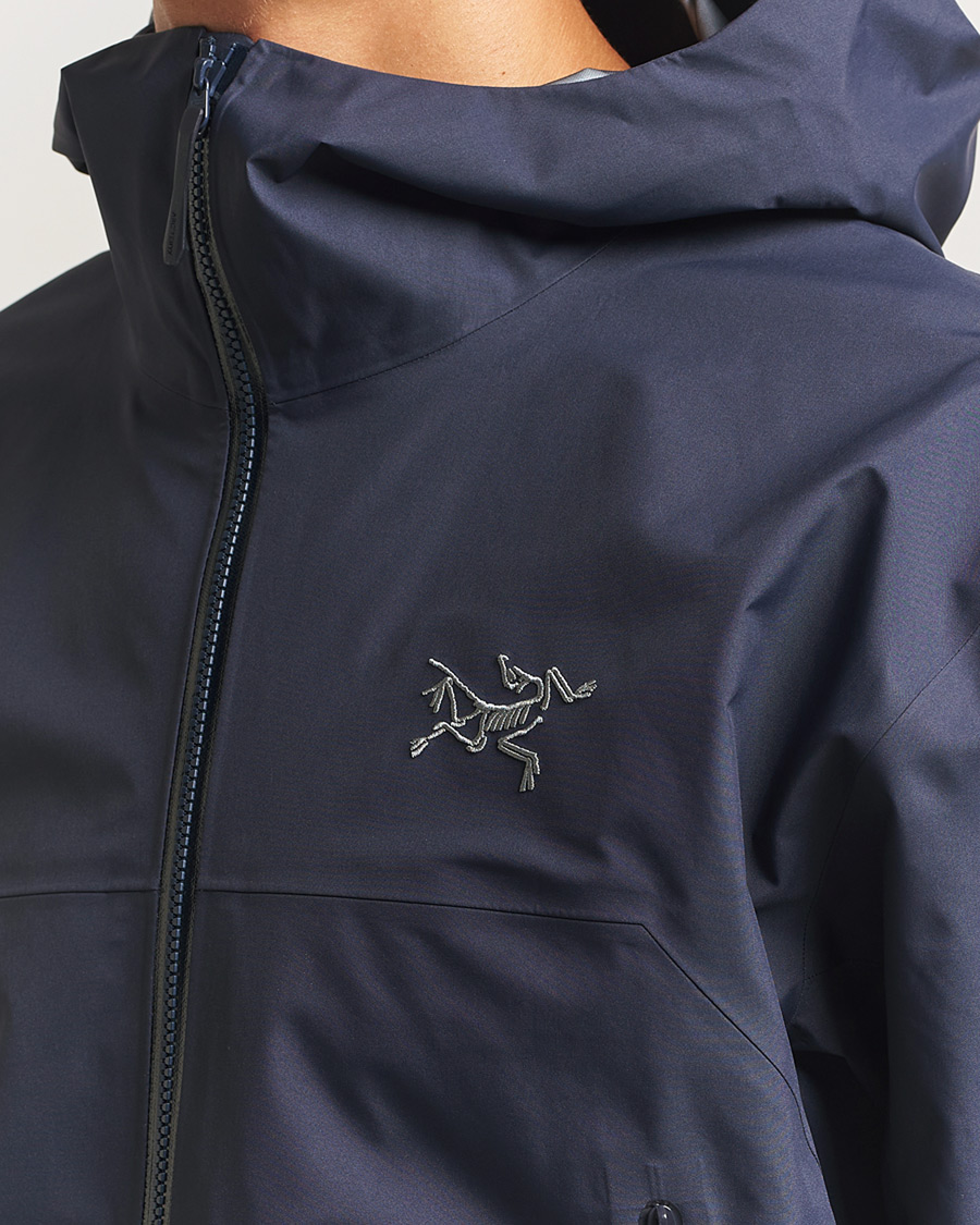 Men | Coats & Jackets | Arc'teryx | Beta Gore-Tex Jacket Black Sapphire
