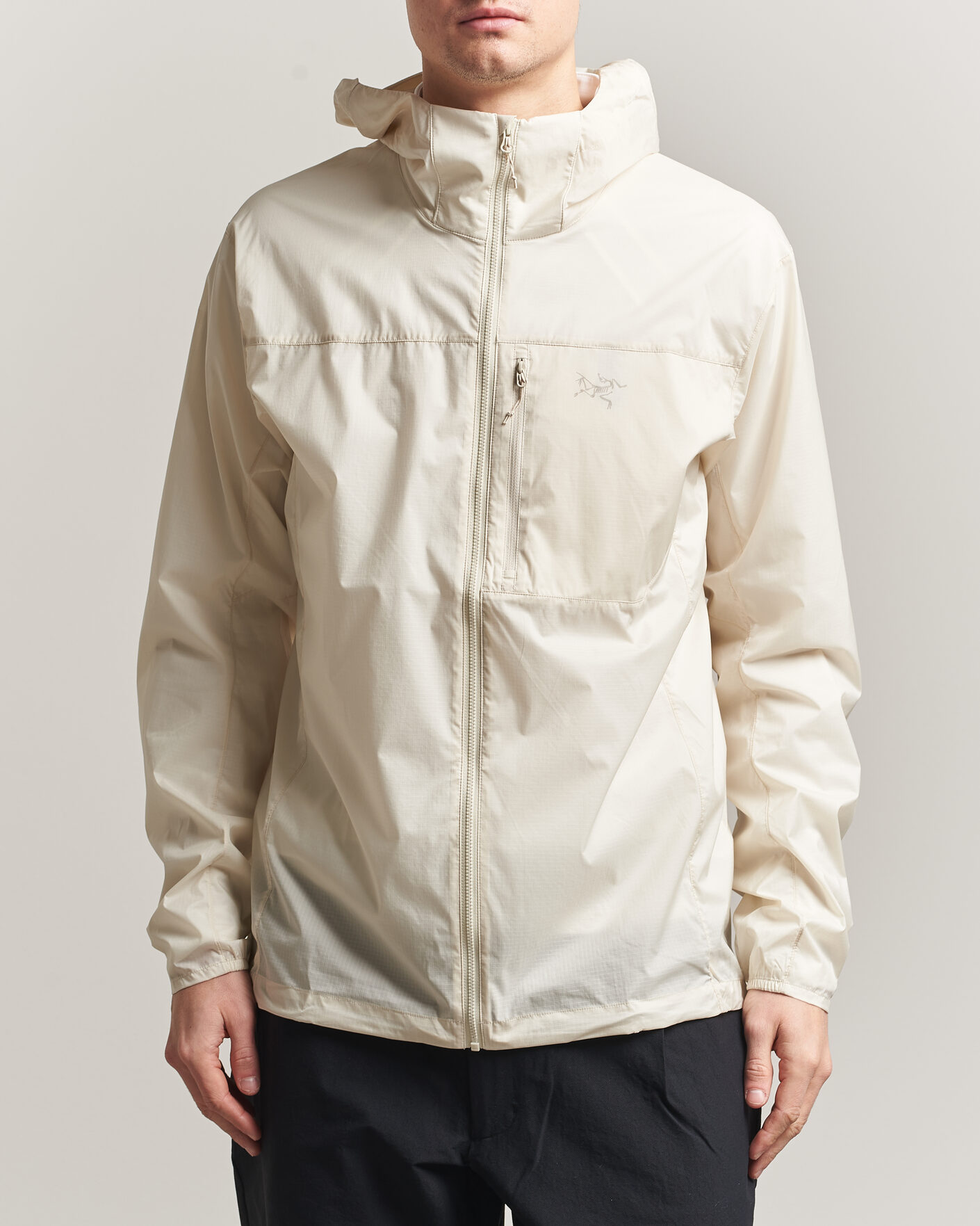 Men | Coats & Jackets | Arc'teryx | Squamish Lightweight Hooded Jacket Sea Salt