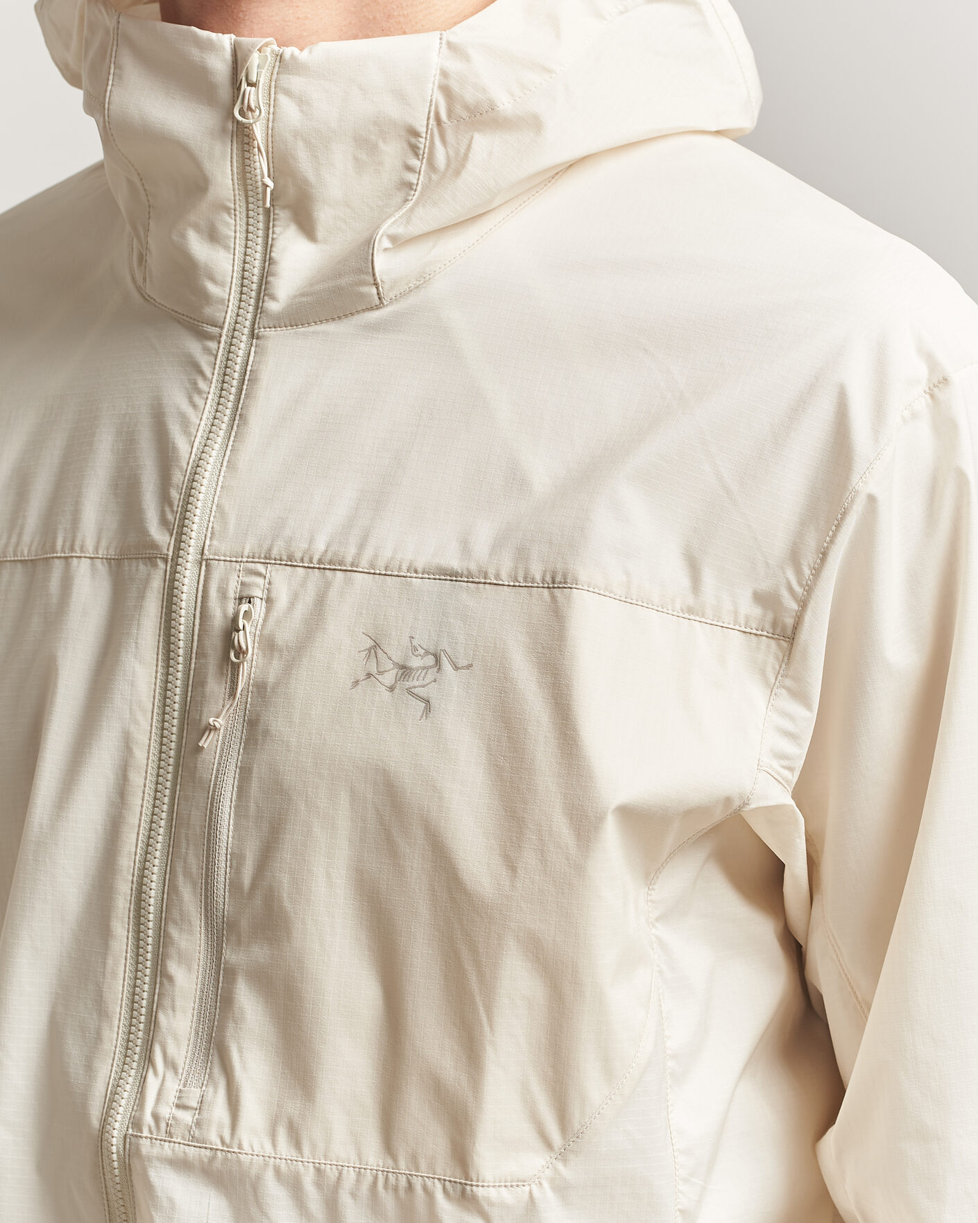 Men | Coats & Jackets | Arc'teryx | Squamish Lightweight Hooded Jacket Sea Salt