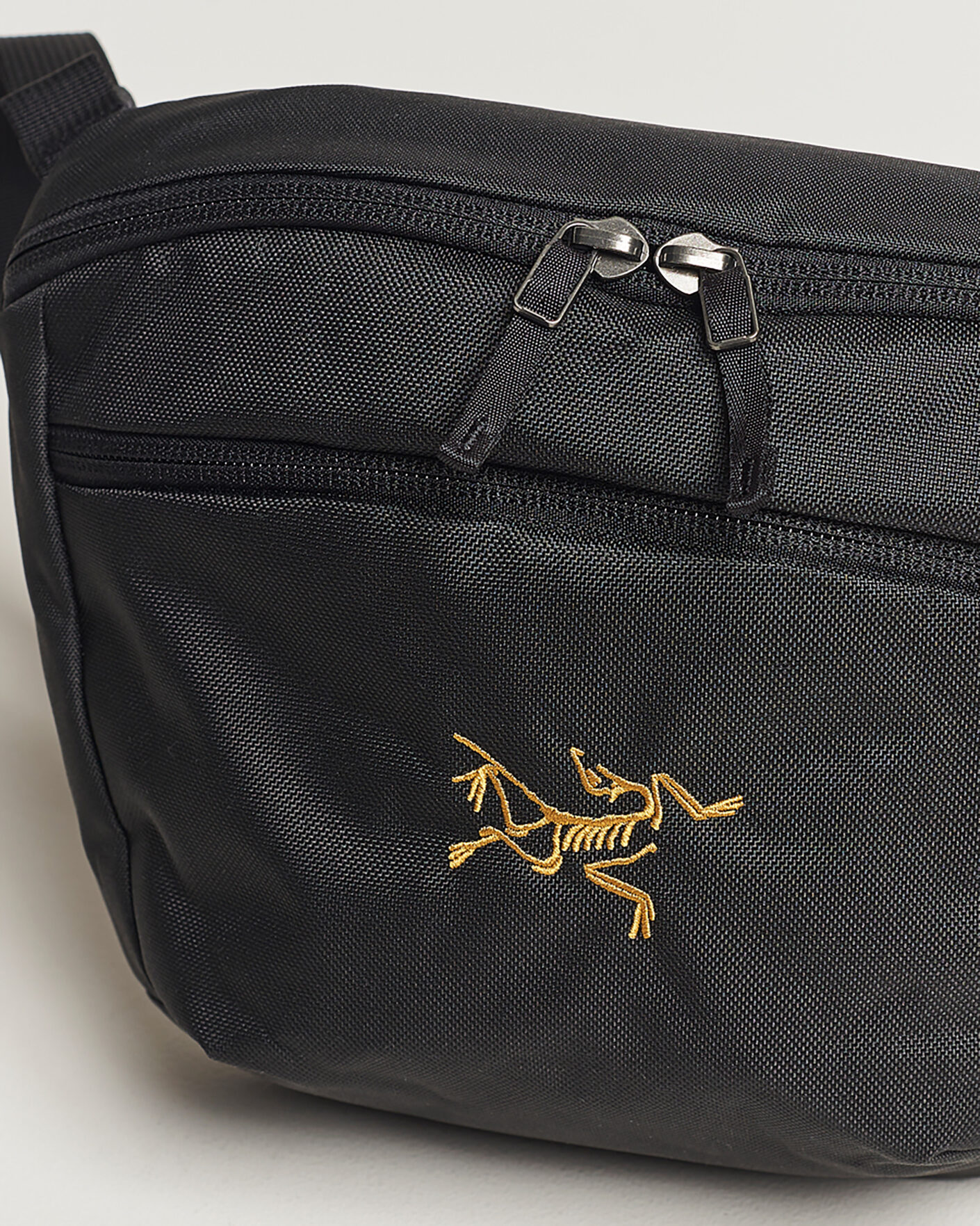 Arc'teryx Mantis 1 Waist Pack 24K Black at CareOfCarl.com