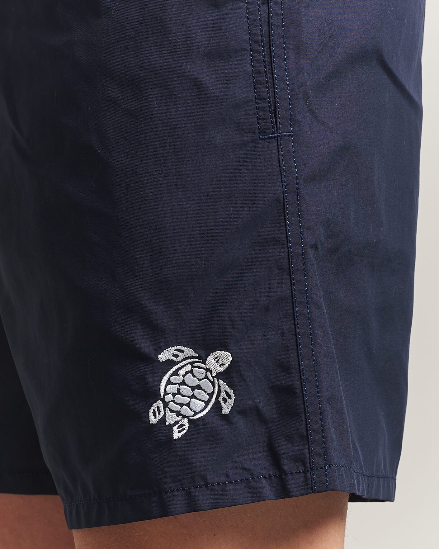 Men | Swimwear | Vilebrequin | Moka Swimshorts Marine/Blanc