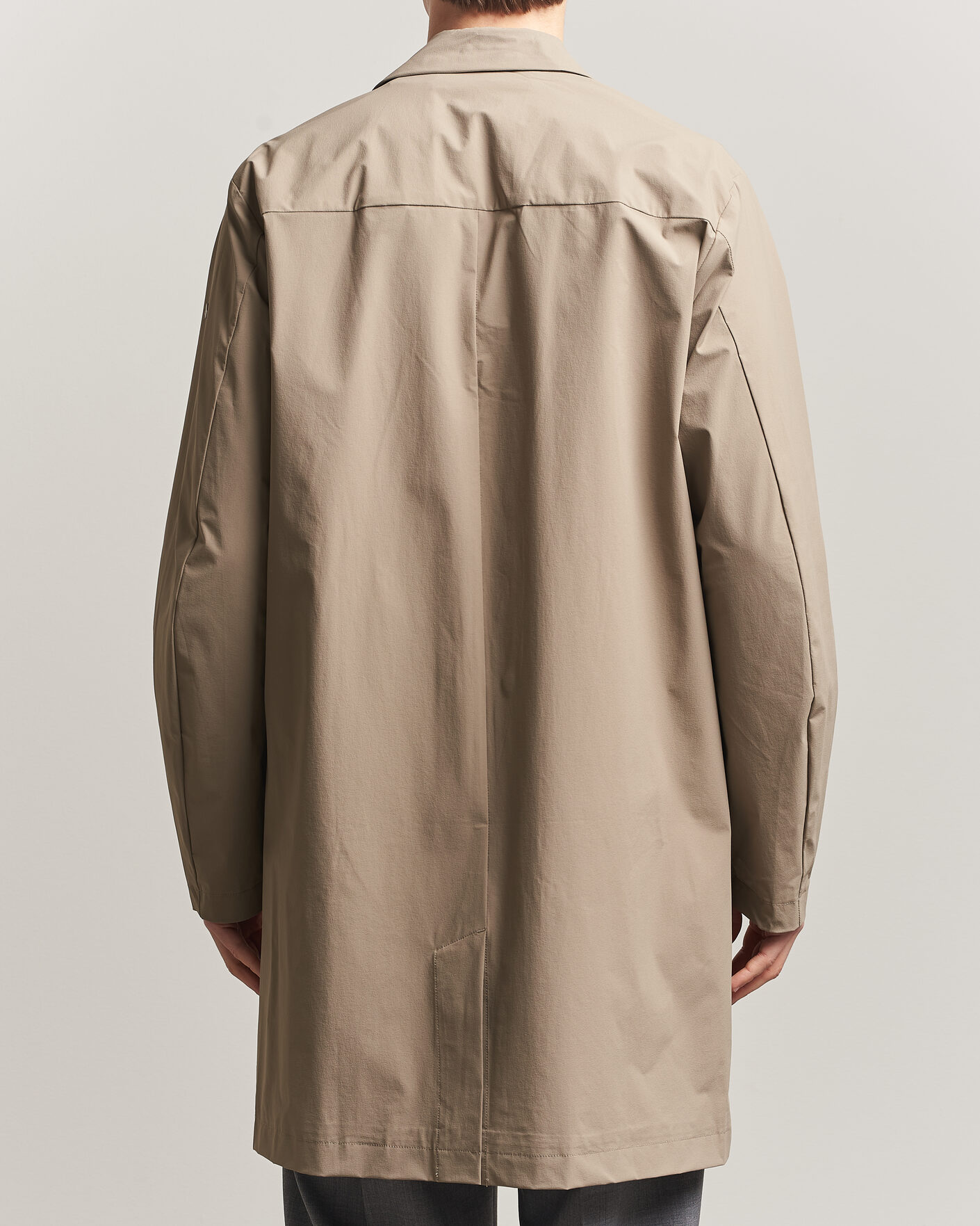 Men | Coats & Jackets | Scandinavian Edition | Ascend II Lightweight Coat Sand