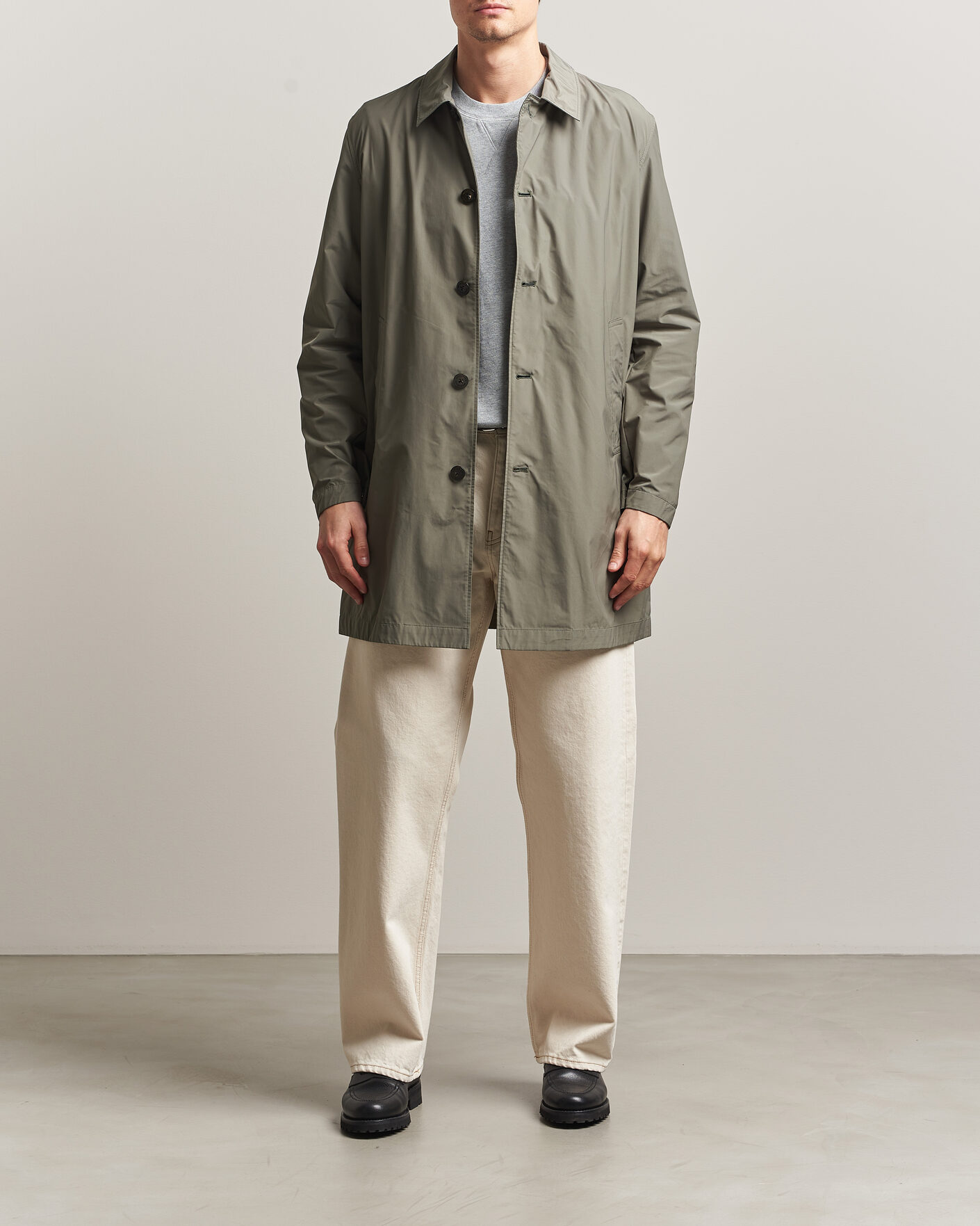 Men | Coats & Jackets | Woolrich | Urban Nylon Water Repelent Carcoat Smokey Olive