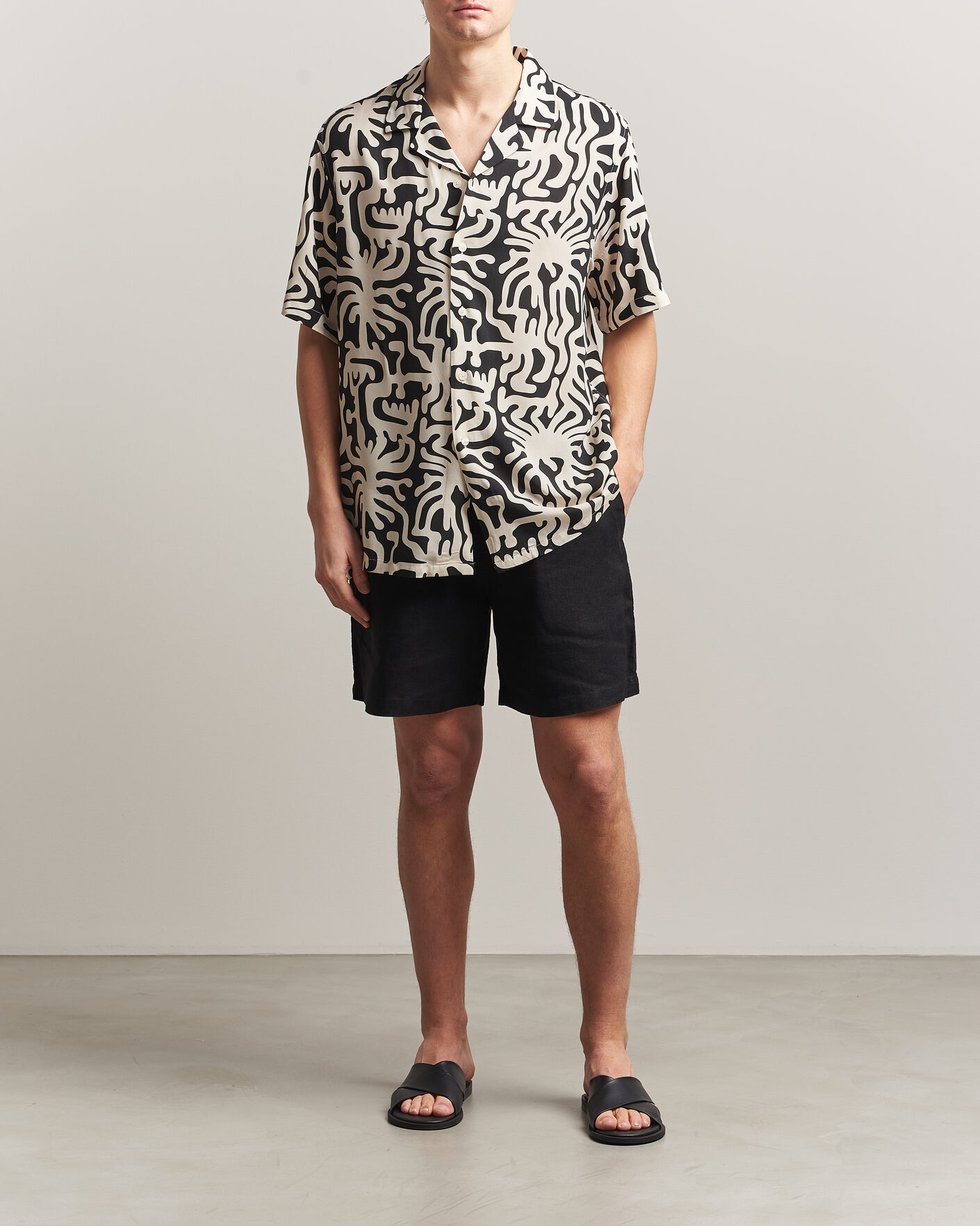 Men | Shorts | OAS | Porto Linen Shorts Black