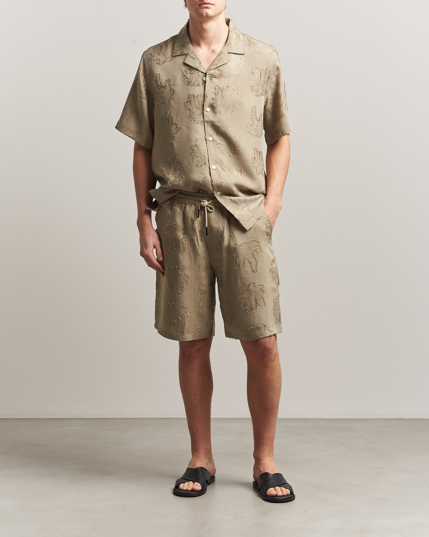 Men | Shorts | OAS | Nicola Lyocell Shorts Palmoza