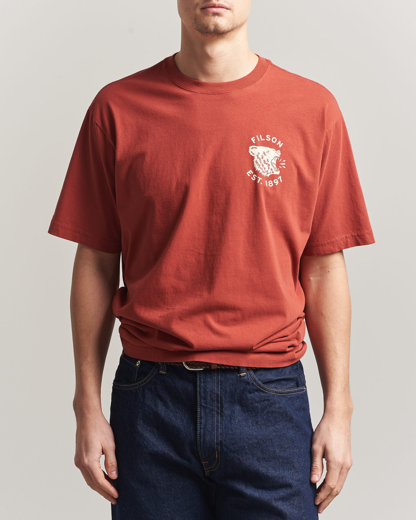Men | T-Shirts | Filson | Bear Graphic T-Shirt Chili Oil