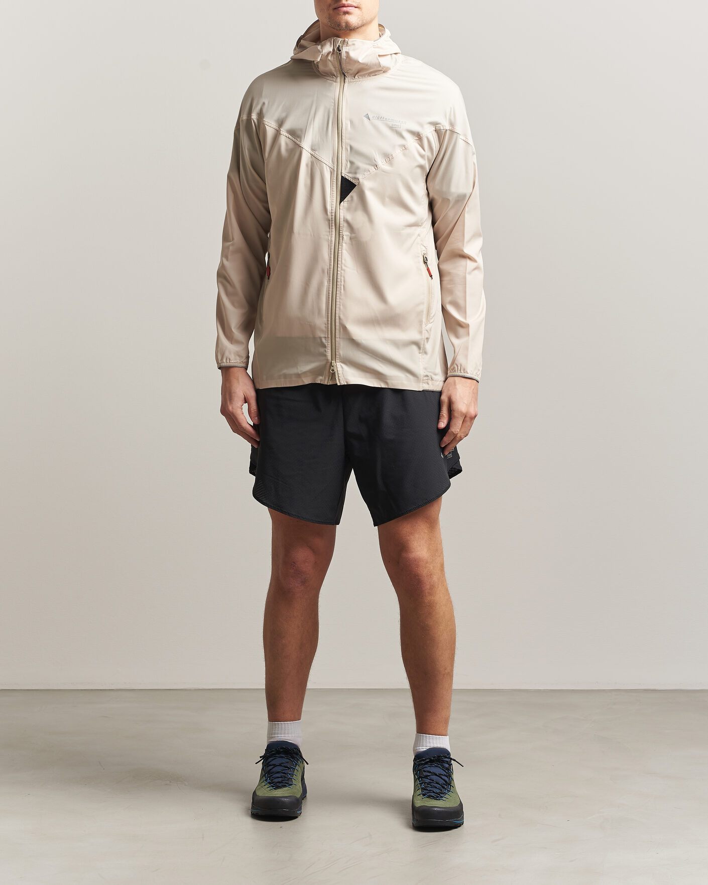 Men | Shorts | Klättermusen | Diser Light Running Shorts Black